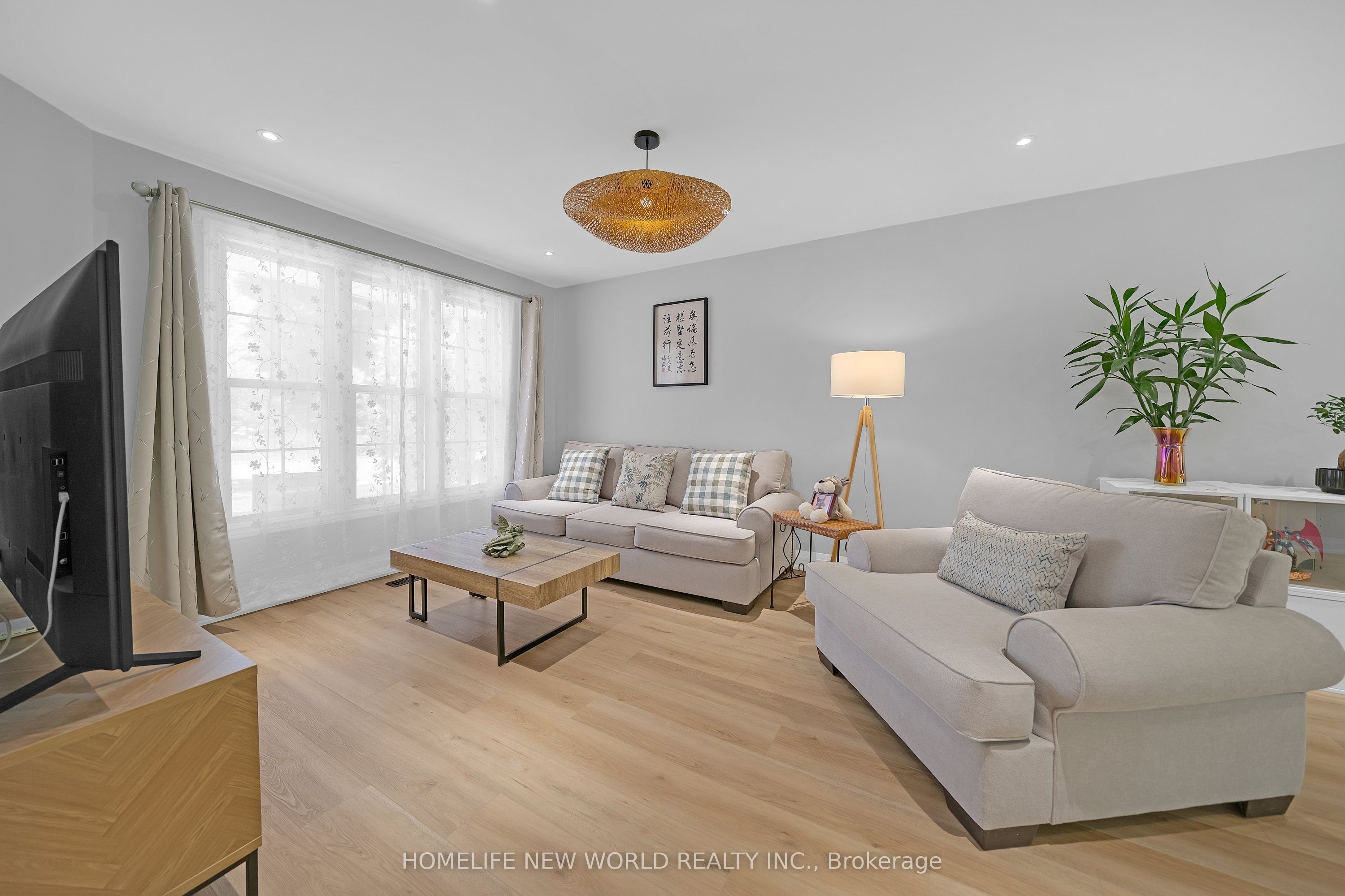 351 Millard Street, Whitchurch-Stouffville, ON L4A 5S4 photo 5