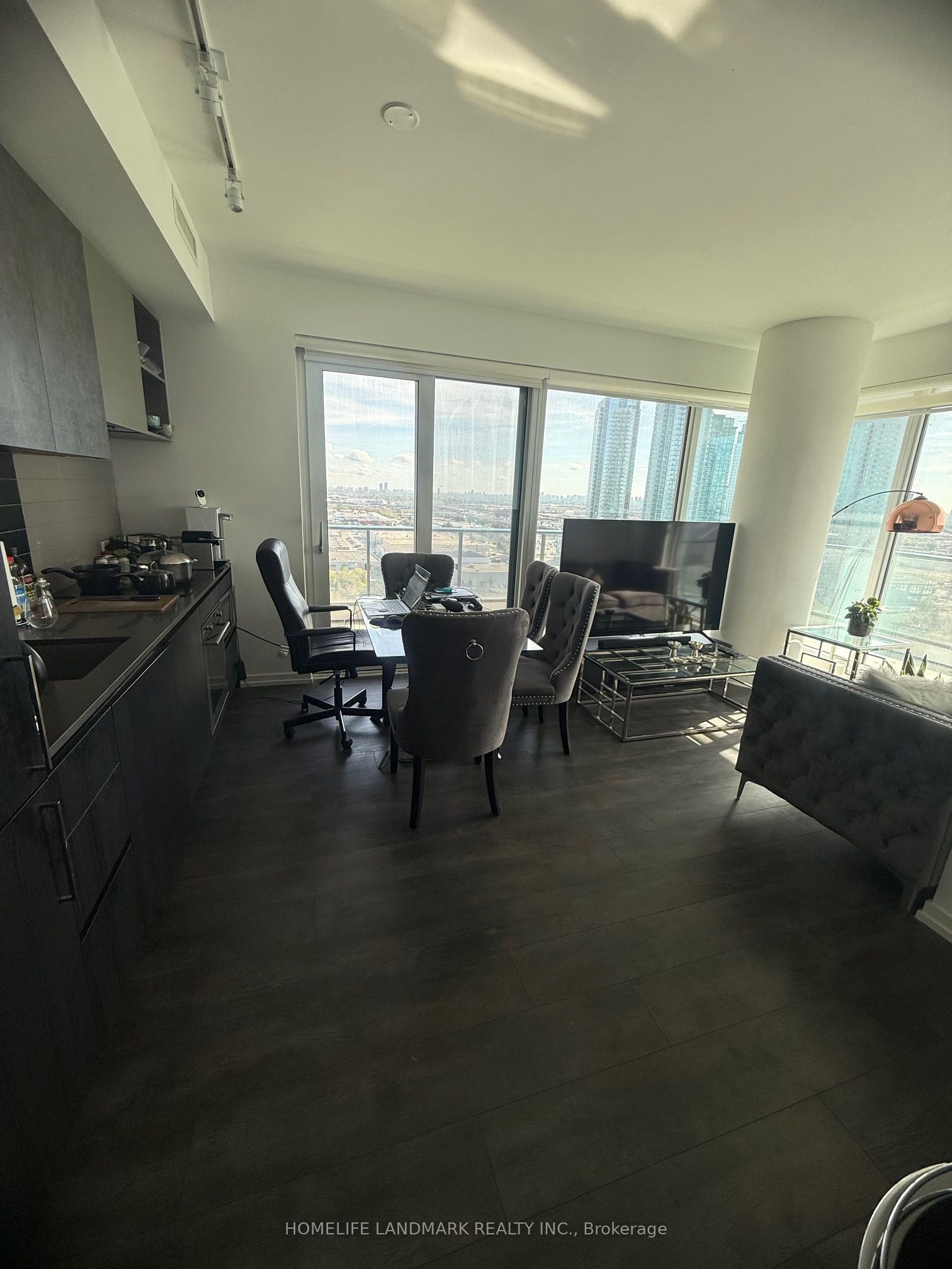 7890 Jane Street 1812, Vaughan, ON L4K 0K9 photo 5