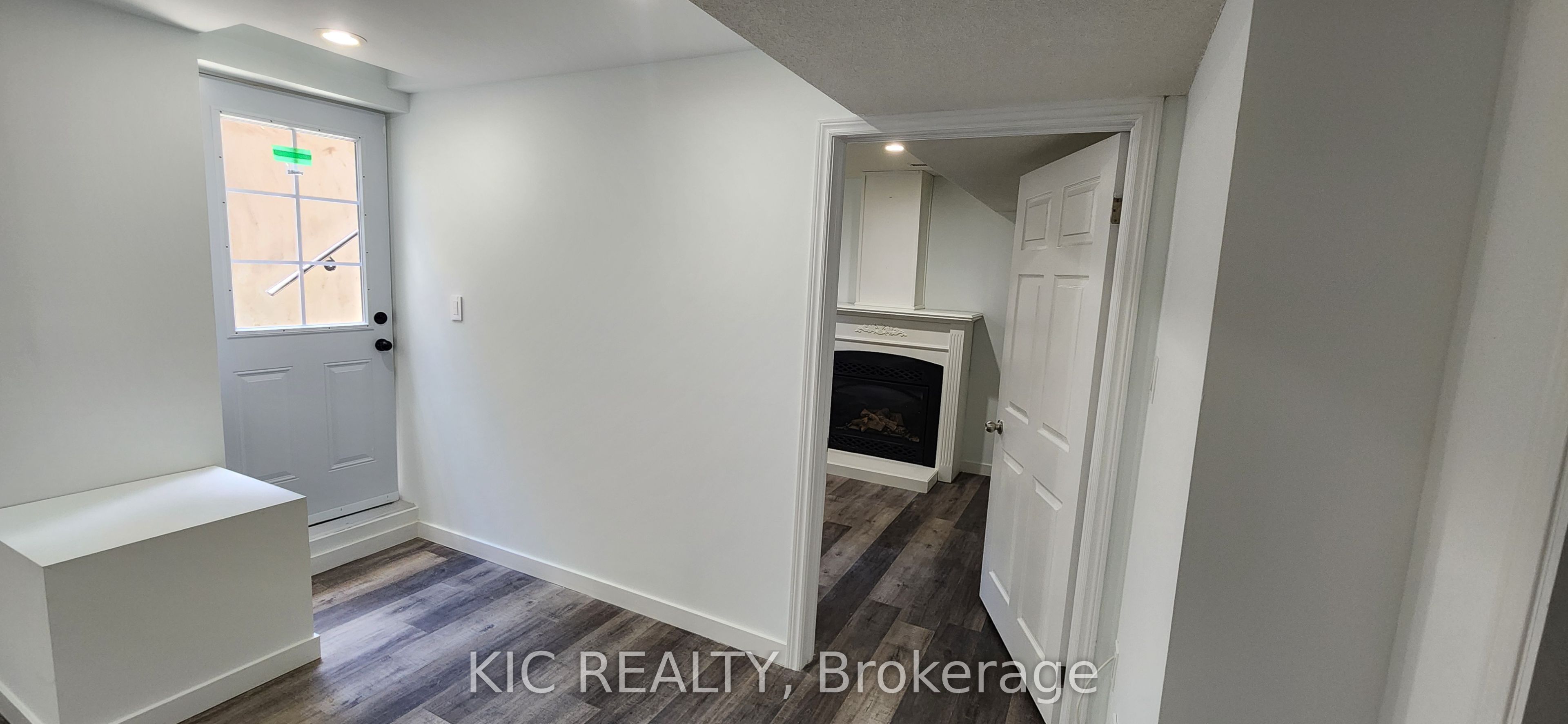 618 Ponting Place, Newmarket, ON L3X 1T4 photo 5