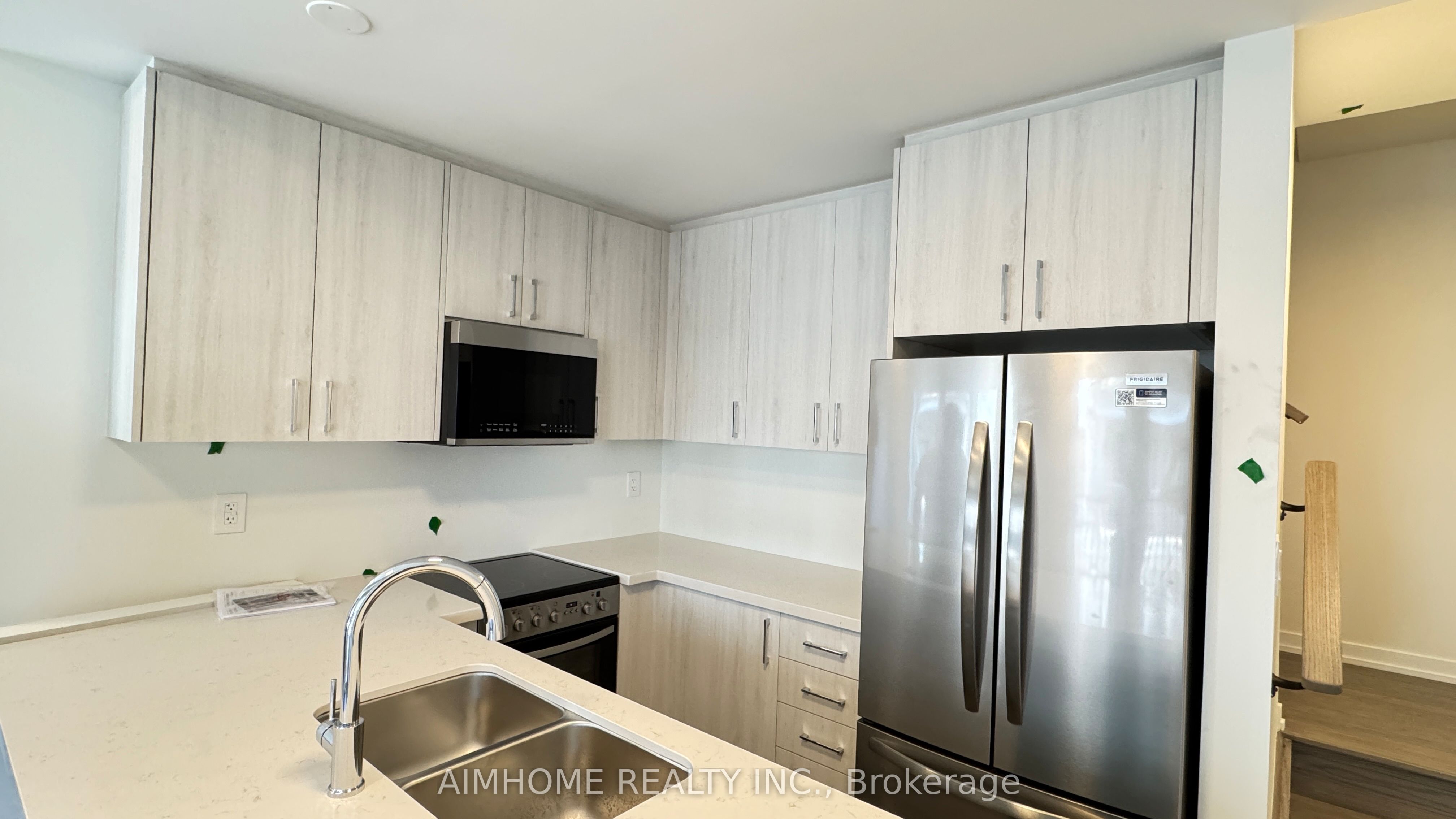 95 MATAWIN Lane, Richmond Hill, ON L4B 0H7