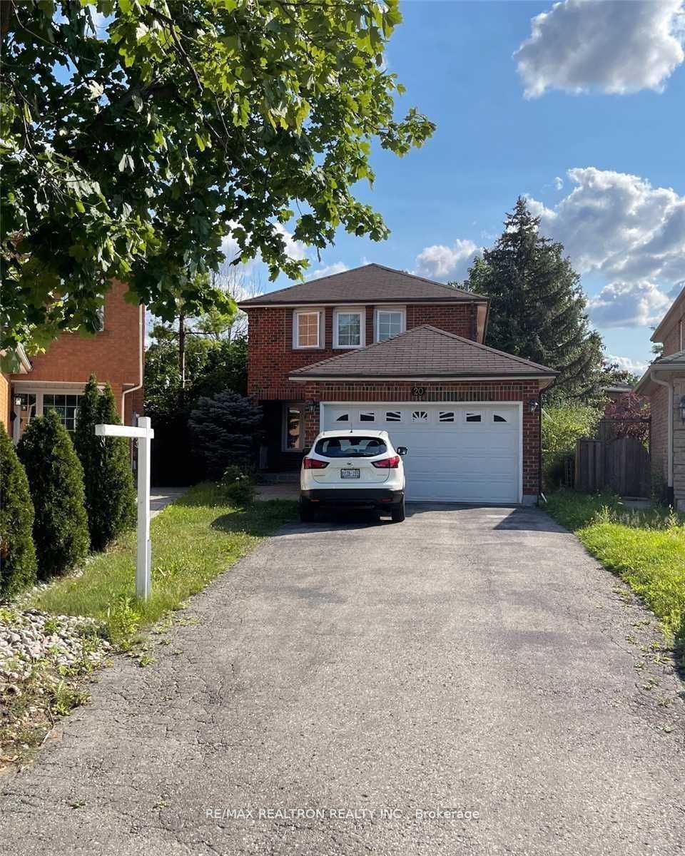 20 McNairn Court Bsmt, Richmond Hill, ON L4C 5X1