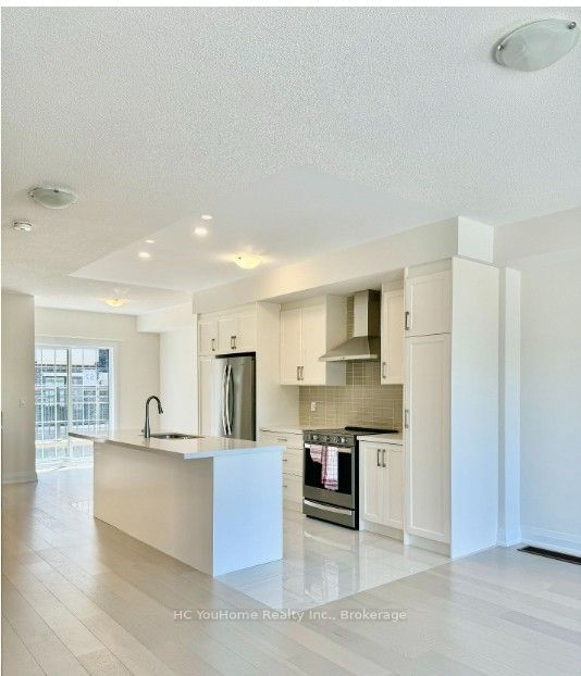 81 Clippers Crescent, Whitchurch-Stouffville, ON L4A 4X7