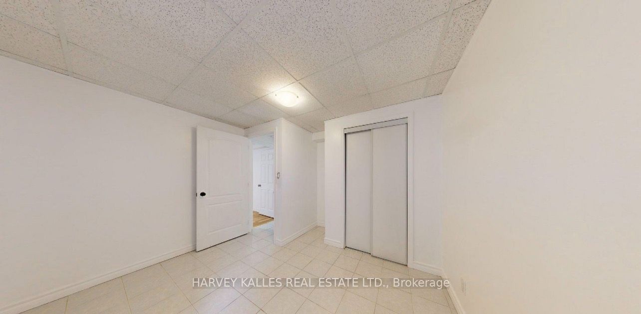 71 Olivewood Drive Basement, Markham, ON L3S 3E2 photo 3
