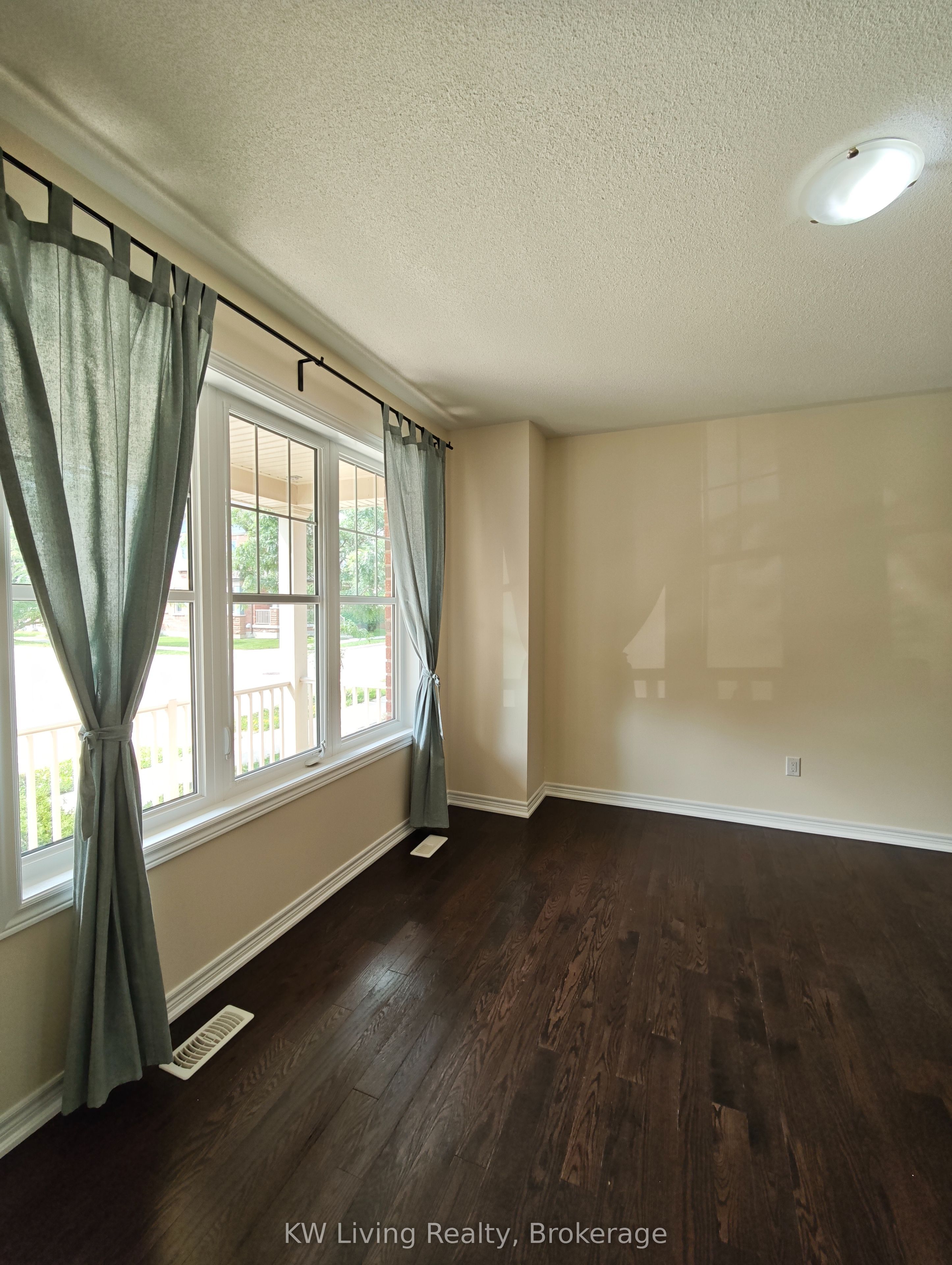 109 Cornwall Drive, Markham, ON L6B 0Y8 photo 2