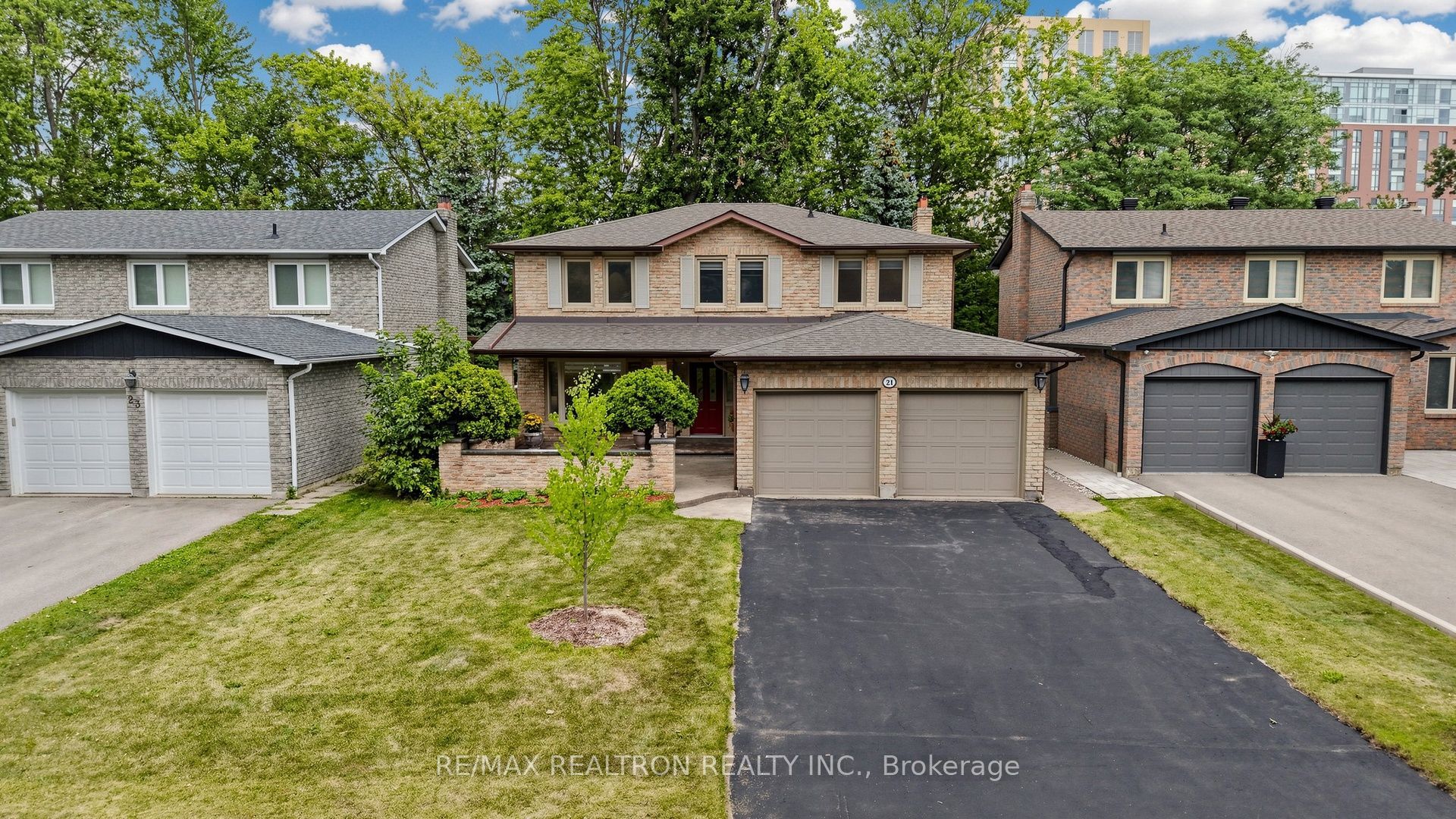 21 Greentree Road, Markham, ON L3R 3A9