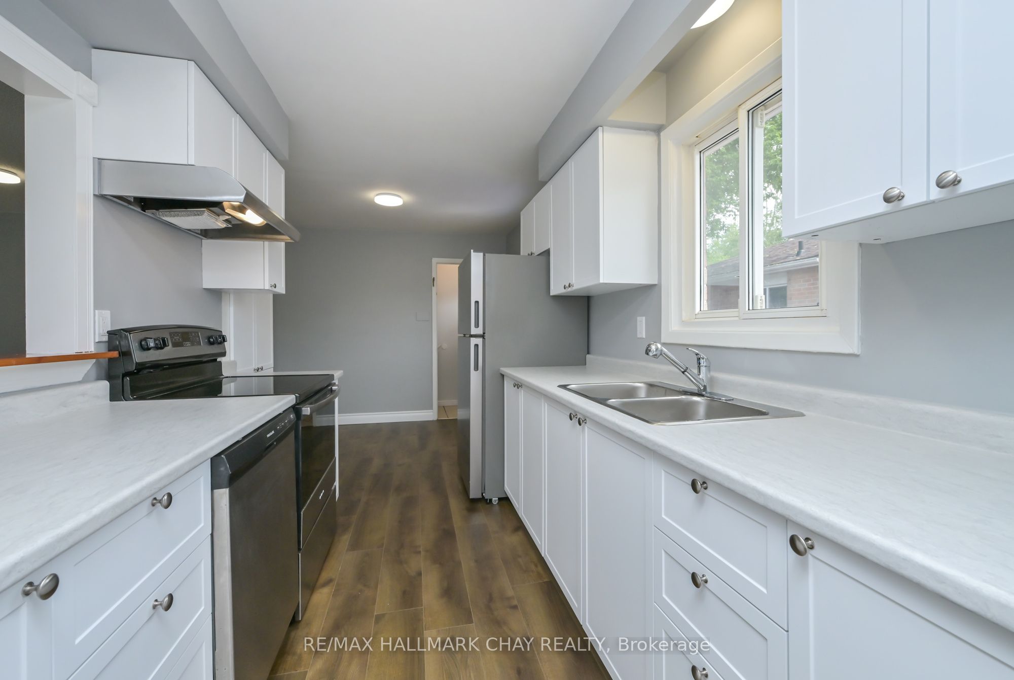 186 Beattie Avenue, New Tecumseth, ON L9R 1C1 photo 4