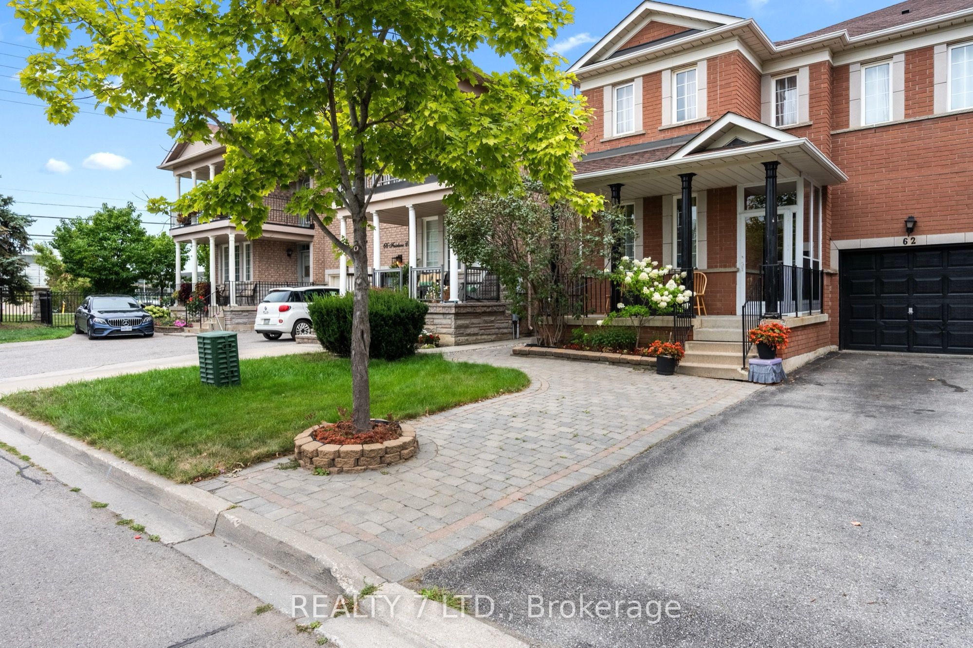 62 Fairlane Crescent Bsmt, Vaughan, ON L4H 2G9 photo 2