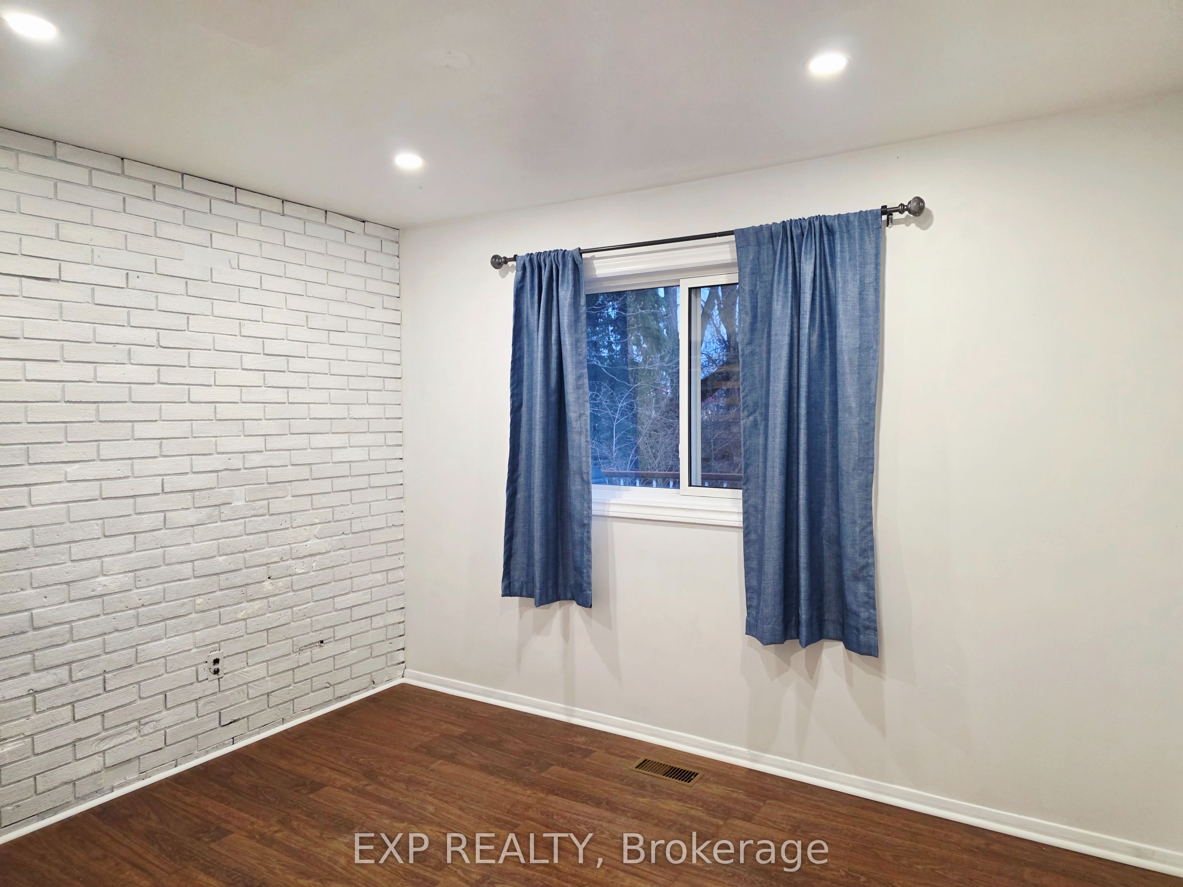 166 John Street W, Bradford West Gwillimbury, ON L3Z 2A7 photo 5