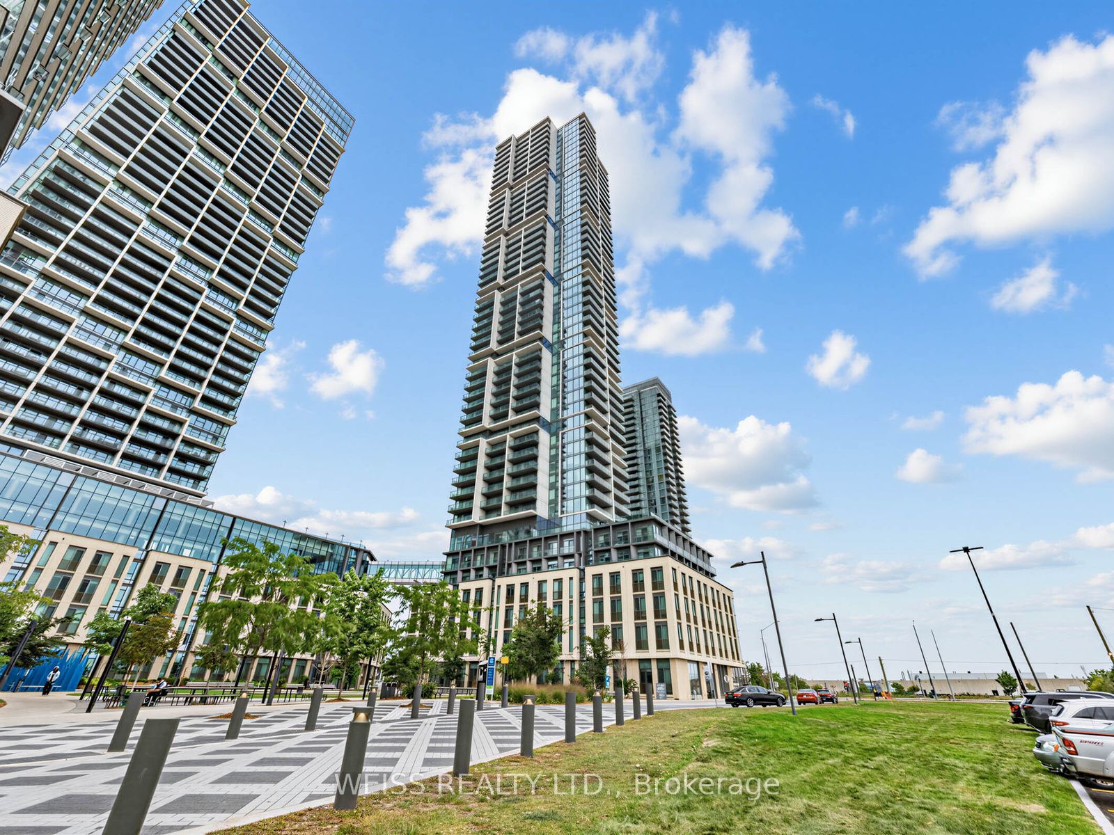 7890 Jane Street 1606, Vaughan, ON L4K 0K9