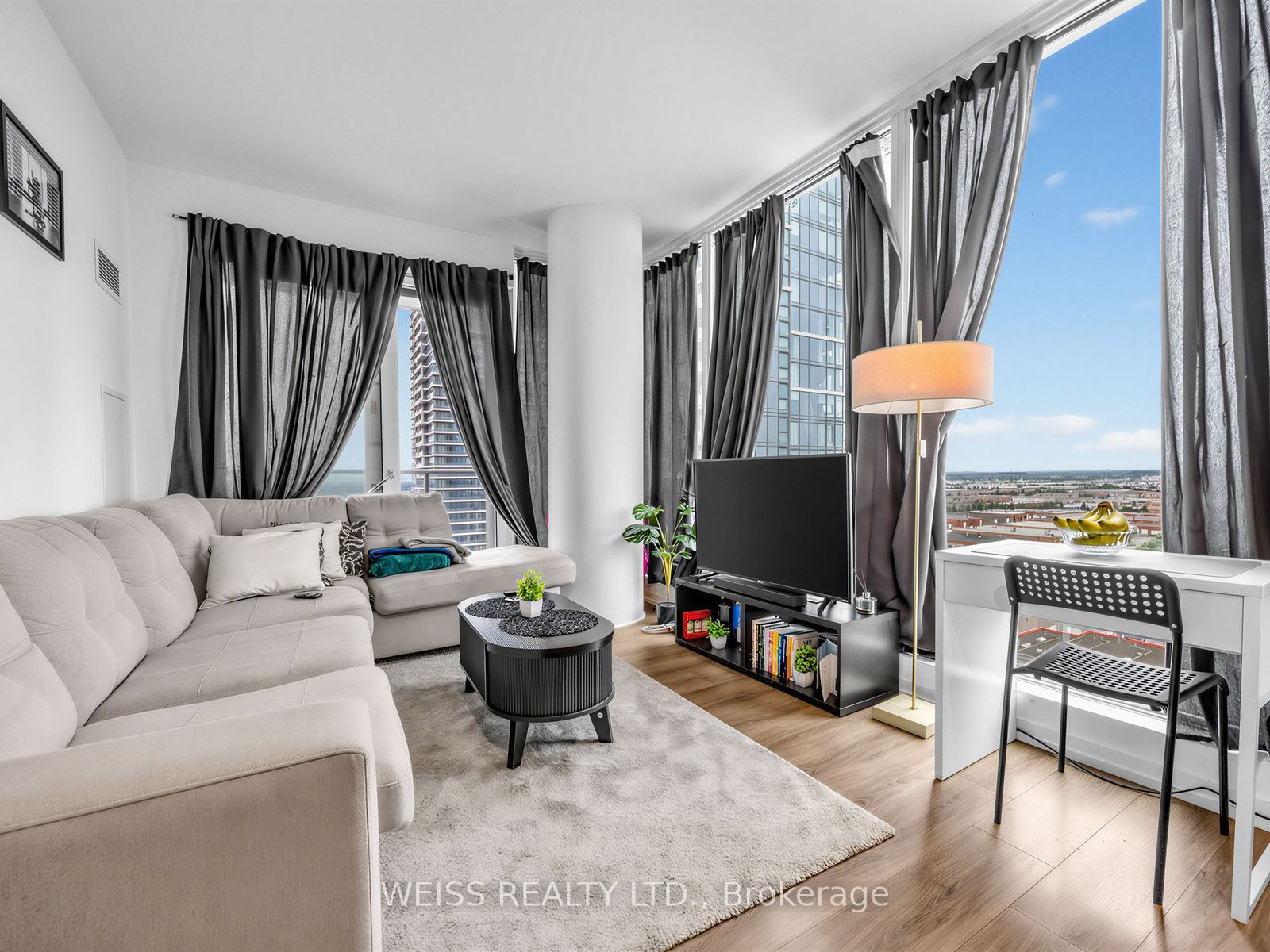 7890 Jane Street 1606, Vaughan, ON L4K 0K9 photo 2