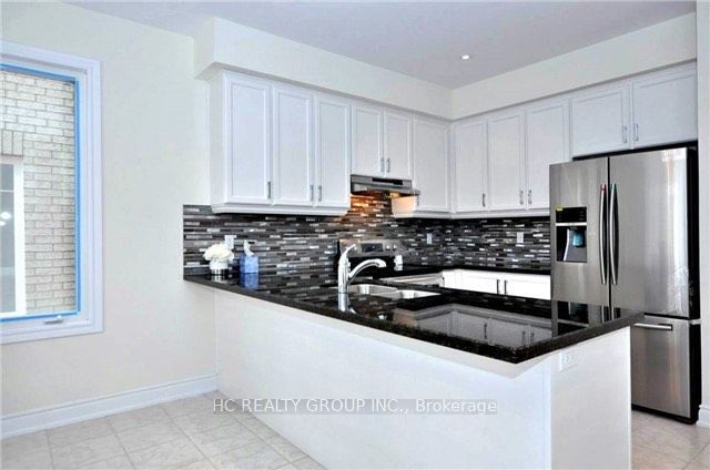 253 Rutherford Road, Bradford West Gwillimbury, ON L3Z 0X4 photo 3