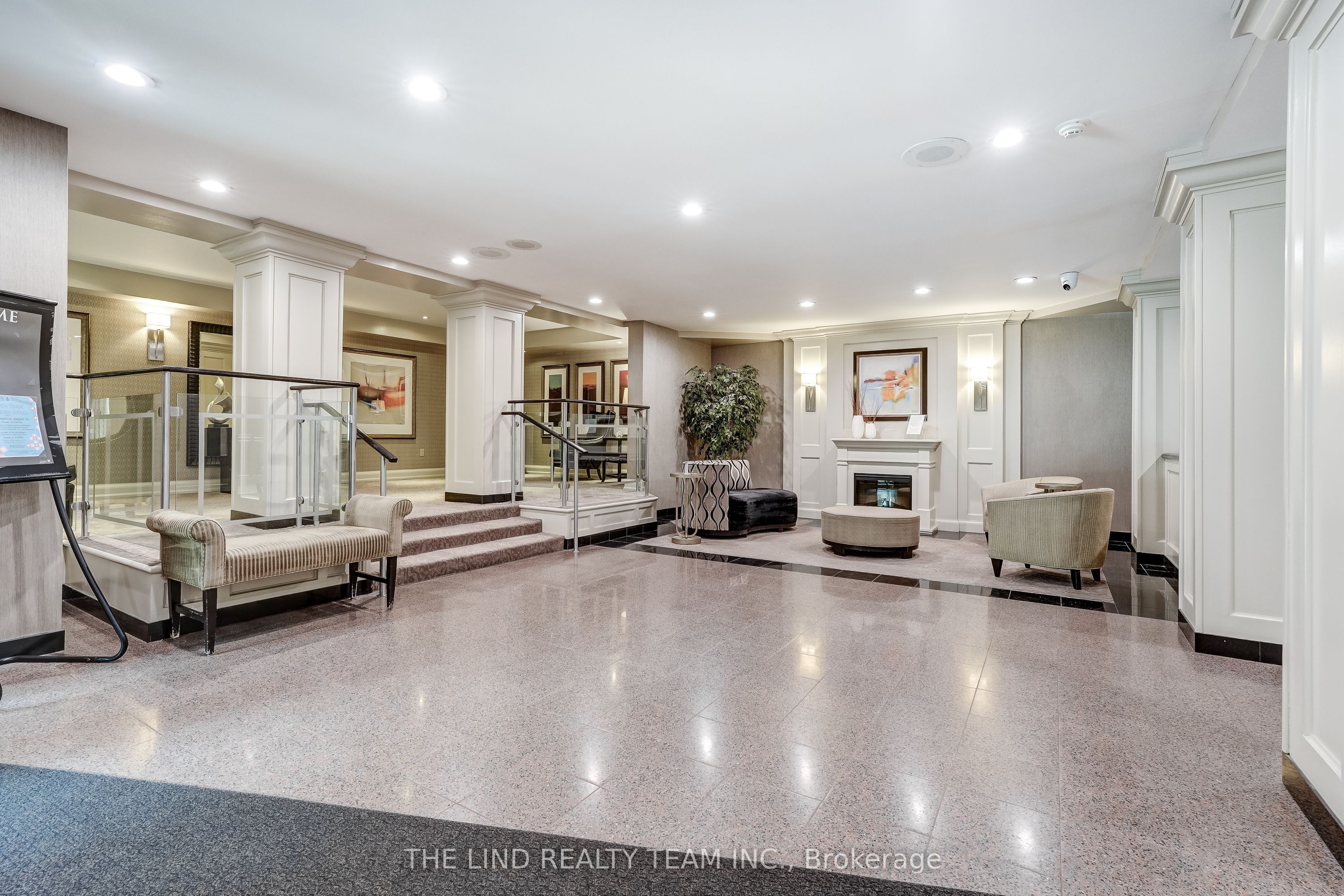7440 Bathurst Street 1402, Vaughan, ON L4J 7K8 photo 5