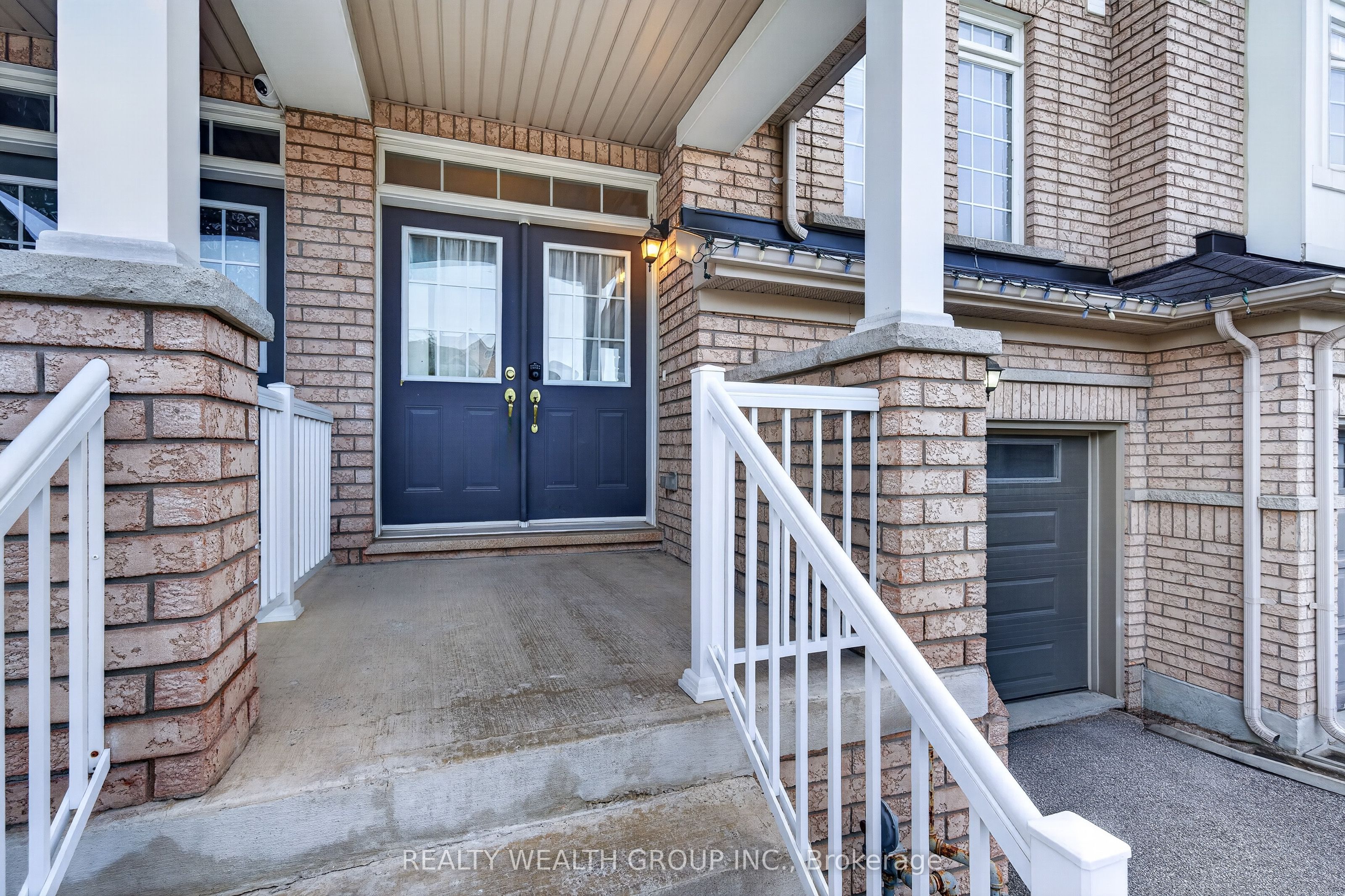 35 Matthewson Avenue, Bradford West Gwillimbury, ON L3Z 0P3 photo 3