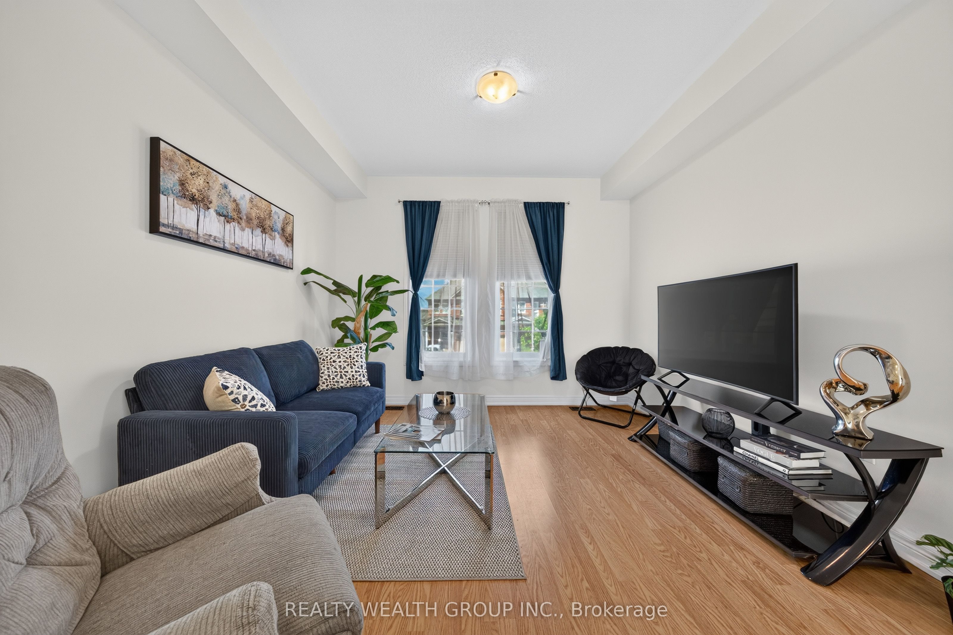 35 Matthewson Avenue, Bradford West Gwillimbury, ON L3Z 0P3 photo 5