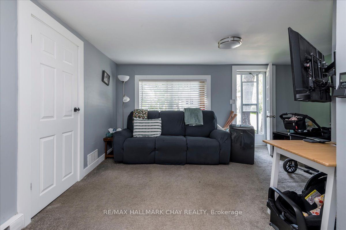 3195 Cowan Avenue, Innisfil, ON L9S 2K2 photo 4