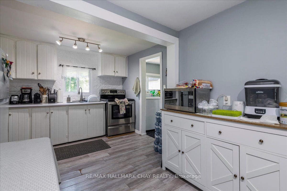 3195 Cowan Avenue, Innisfil, ON L9S 2K2 photo 5