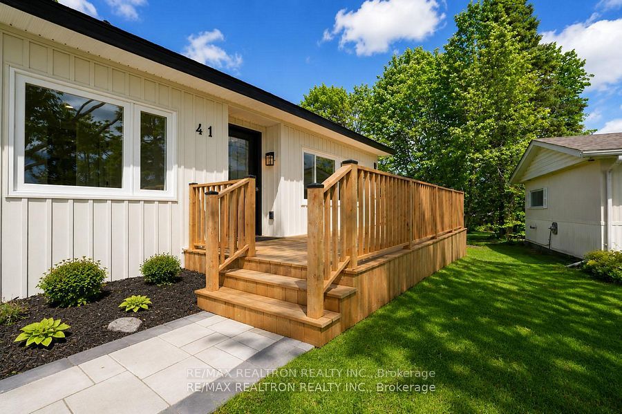 41 Trefoil Drive, Innisfil, ON L9S 1P7 photo 3