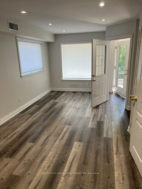 6397 MAIN Street, Whitchurch-Stouffville, ON L4A 1G4 photo 2