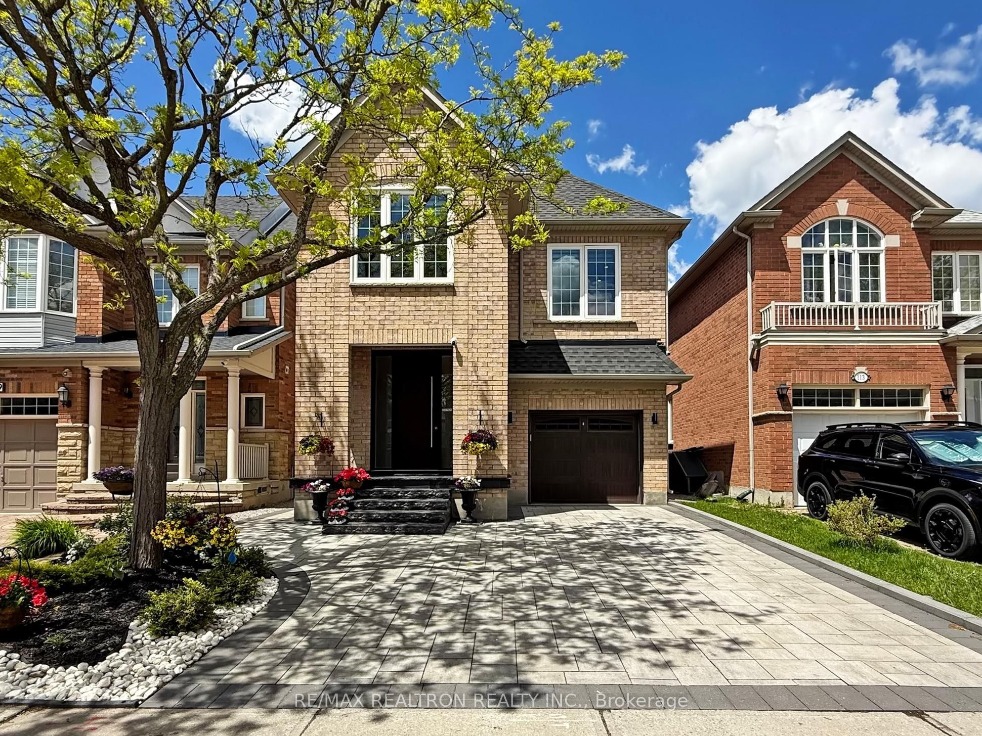 115 Bentoak Crescent, Vaughan, ON L4J 8S8
