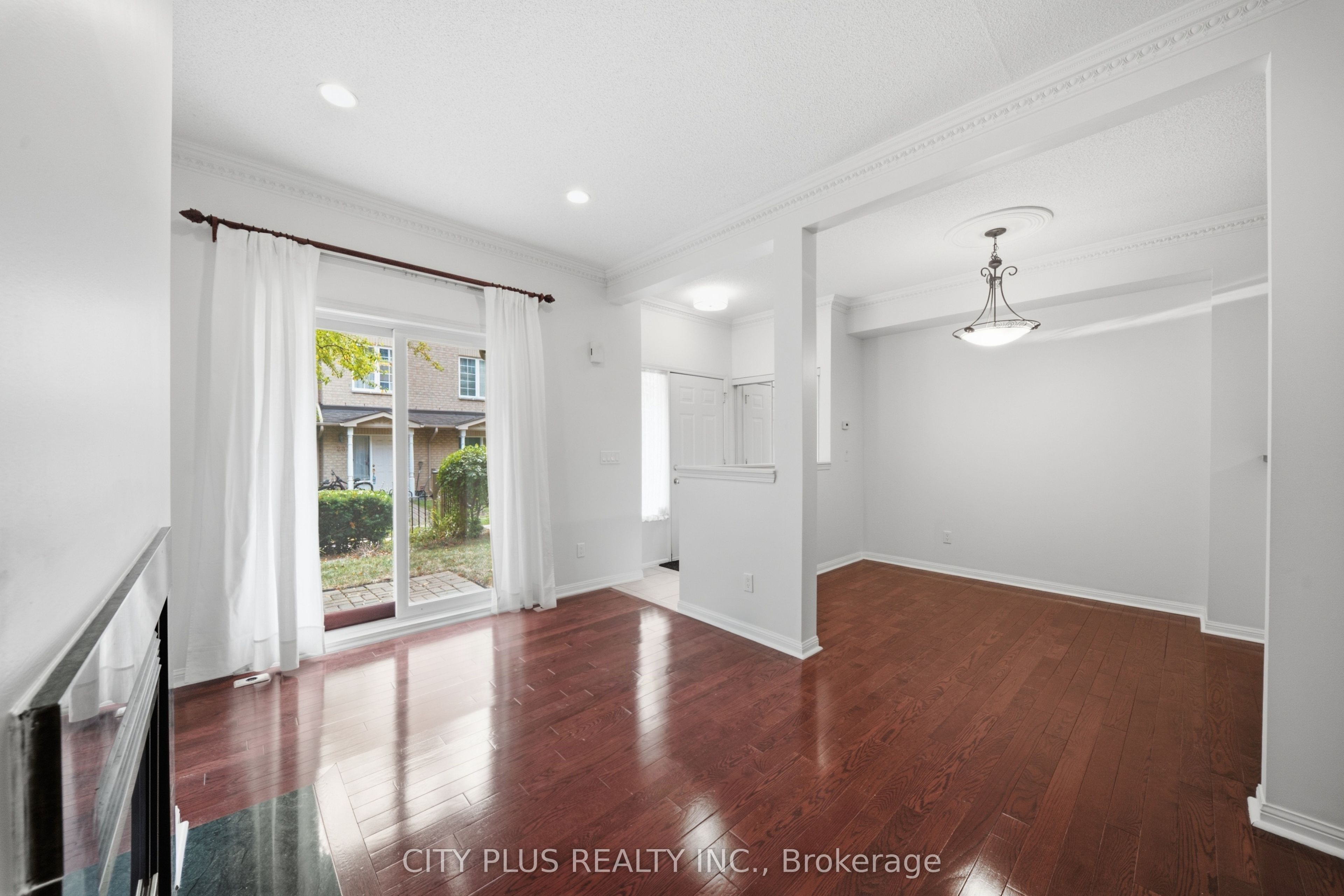 21 St. Moritz Way 3A, Markham, ON L3R 4G4 photo 4