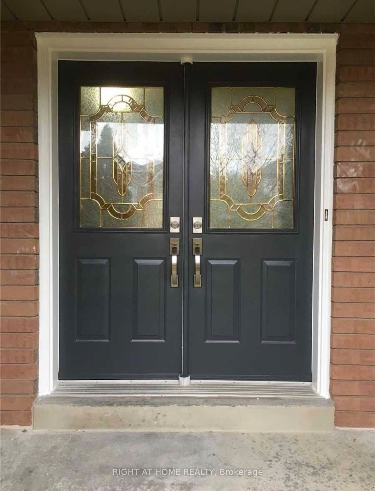 35 Native Trail Main, Vaughan, ON L6A 2Z9 photo 2