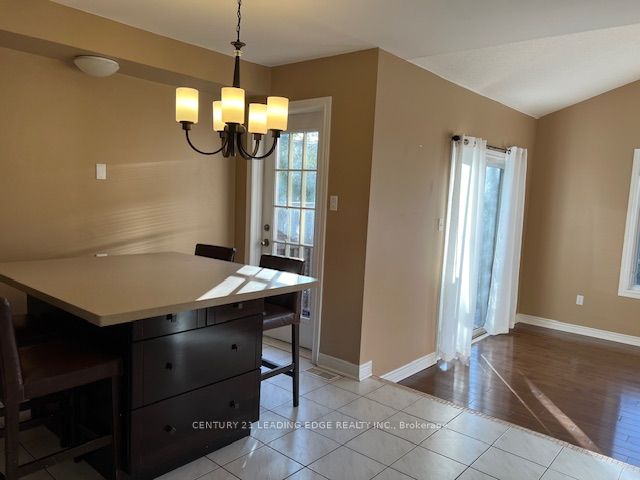 180 Stone Road, Aurora, ON L4G 6Y9 photo 5