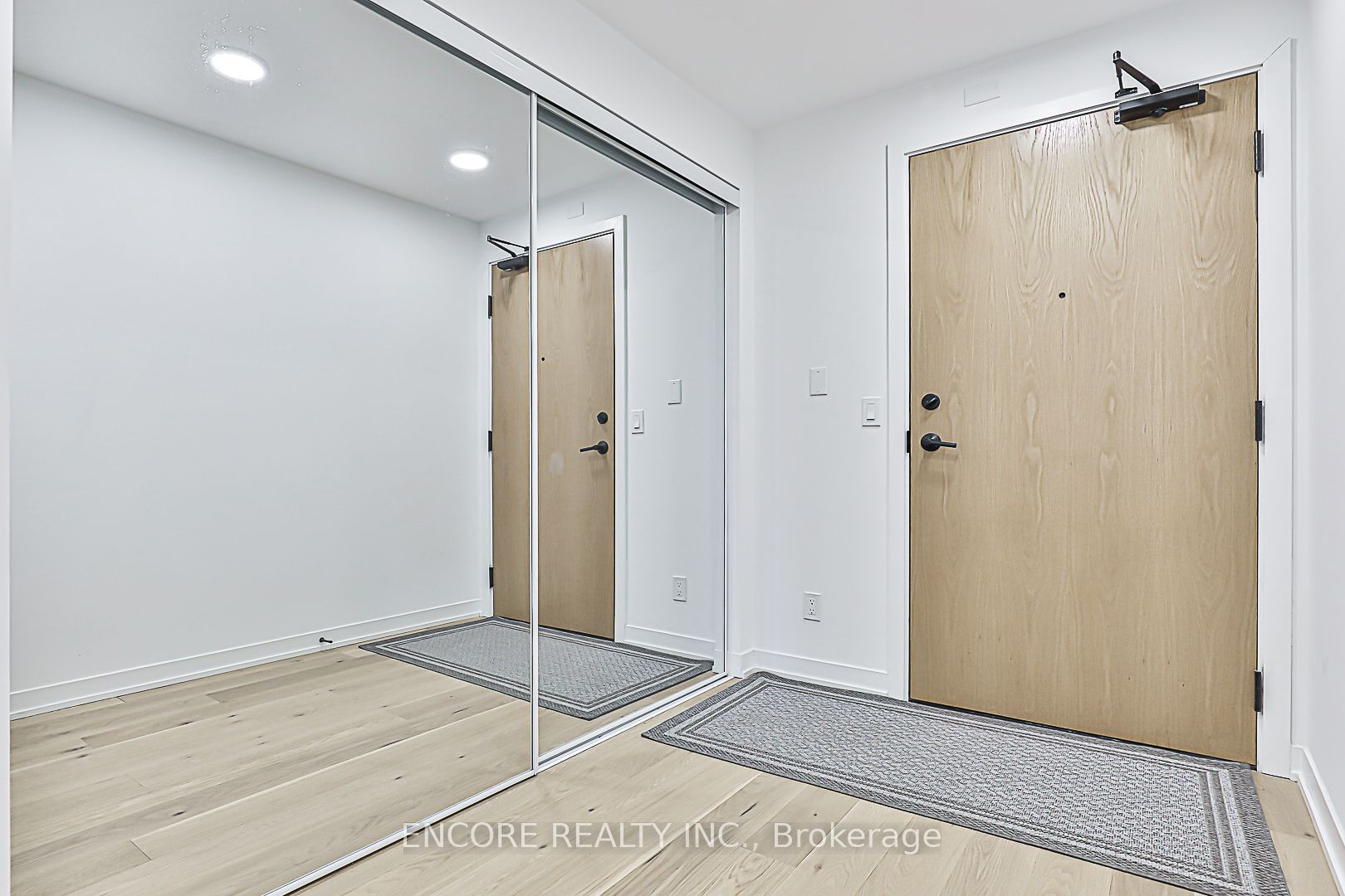 7950 Bathurst Street B502, Vaughan, ON L4J 0L4 photo 4