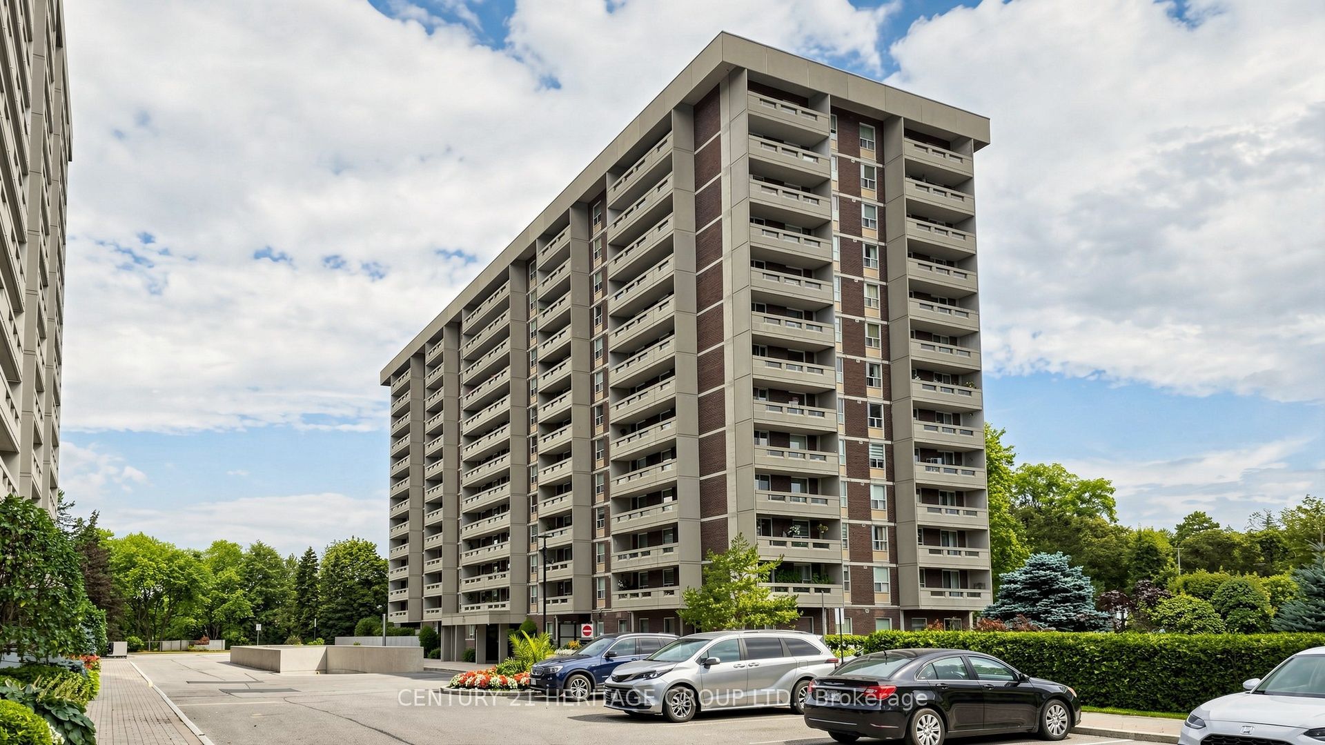 60 Inverlochy Boulevard 1108, Markham, ON L3T 4T7 photo 2