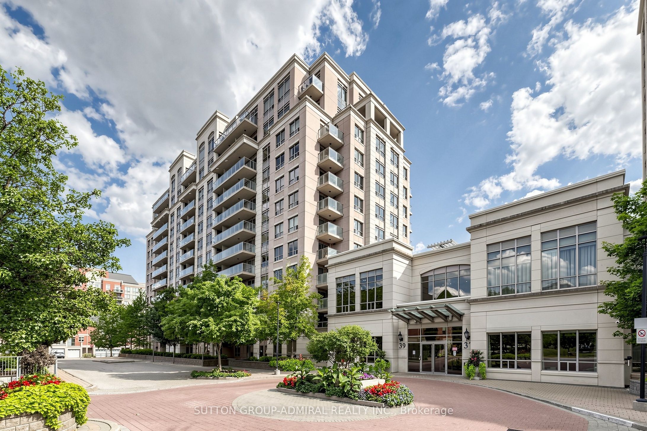39 Galleria Parkway 210, Markham, ON L3T 0A6
