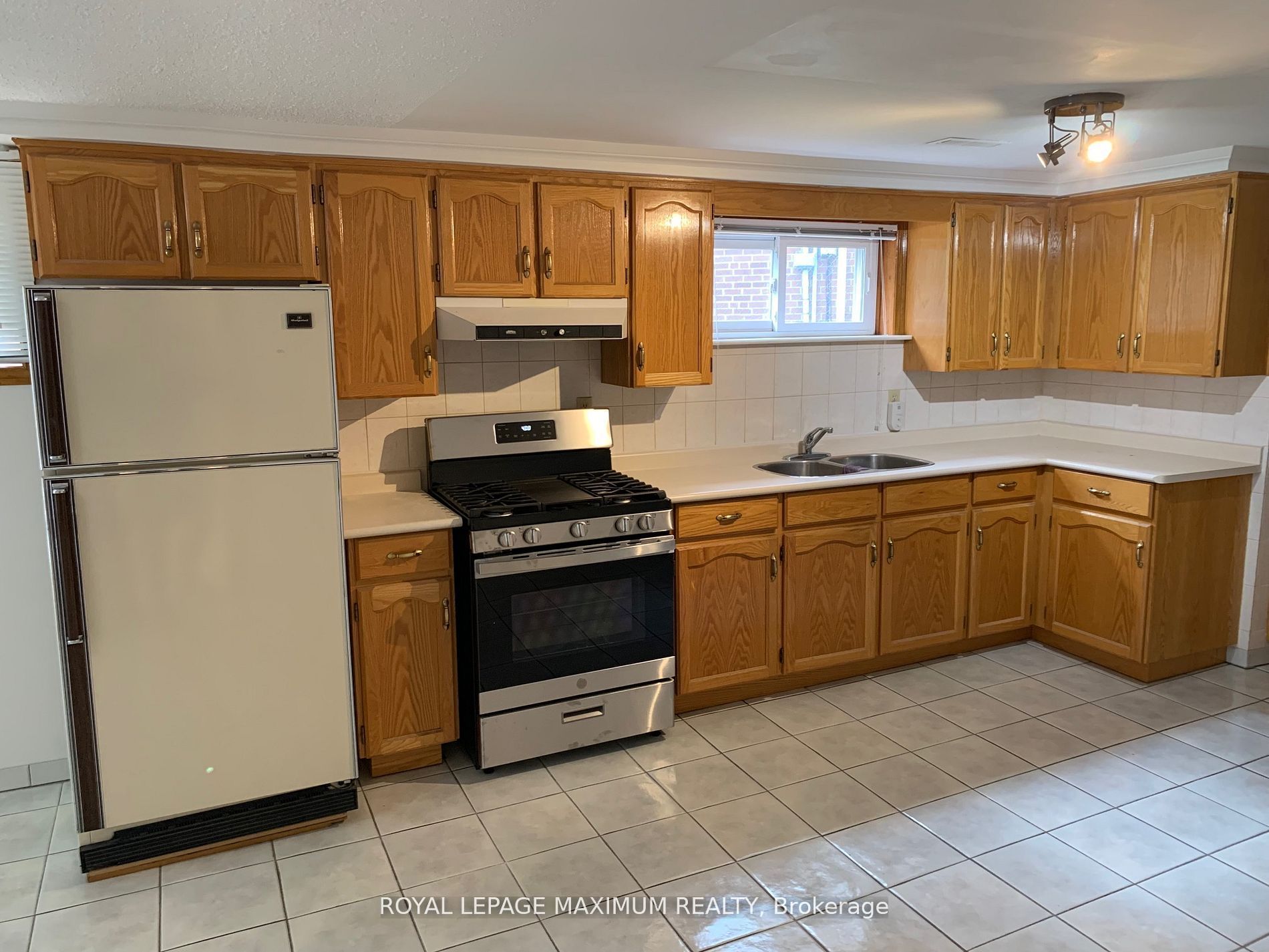 155 Rainbow Drive, Vaughan, ON L4L 2K8 photo 3