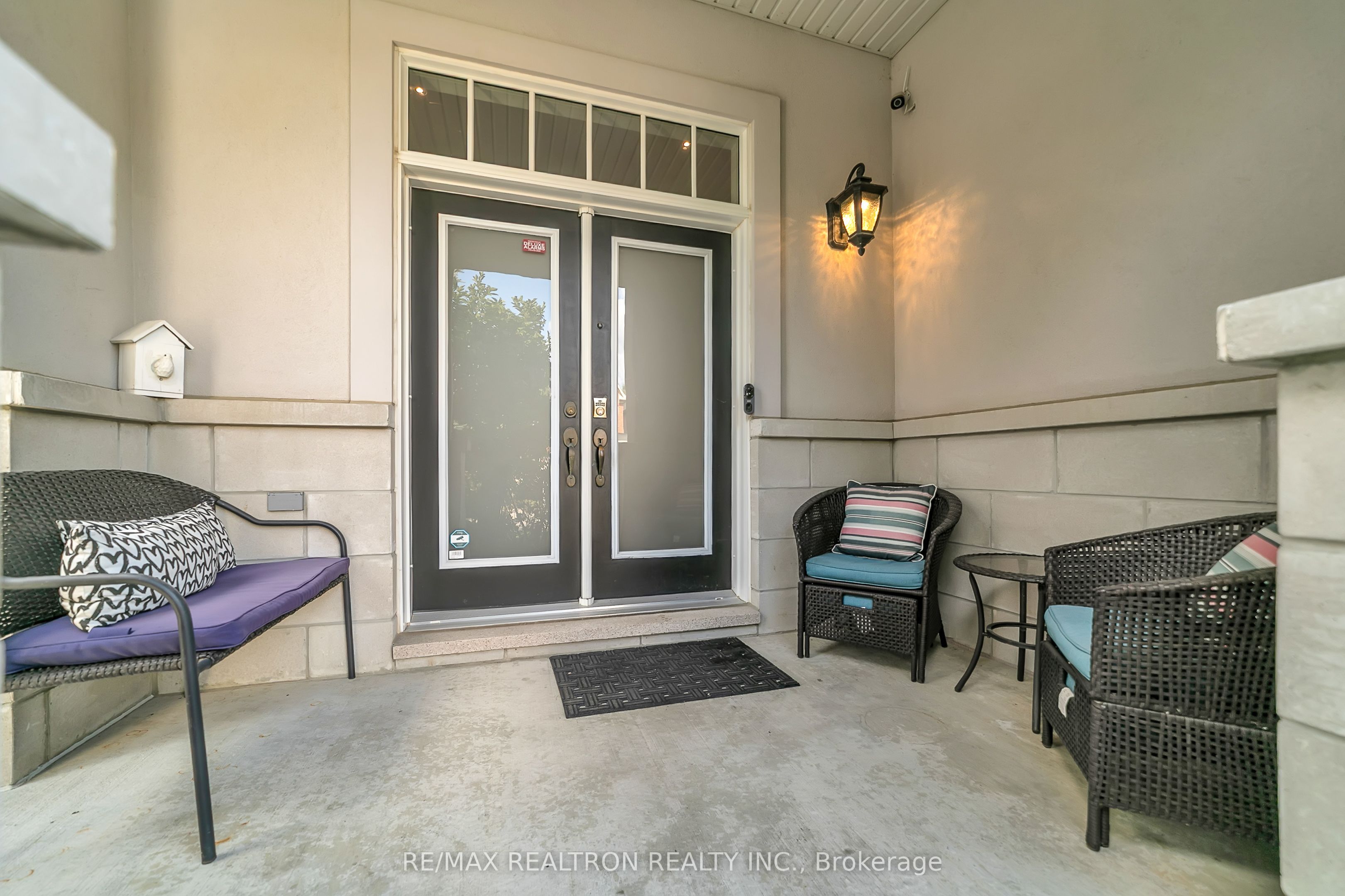 20 Rock Elm Court, Vaughan, ON L6A 4C2 photo 2