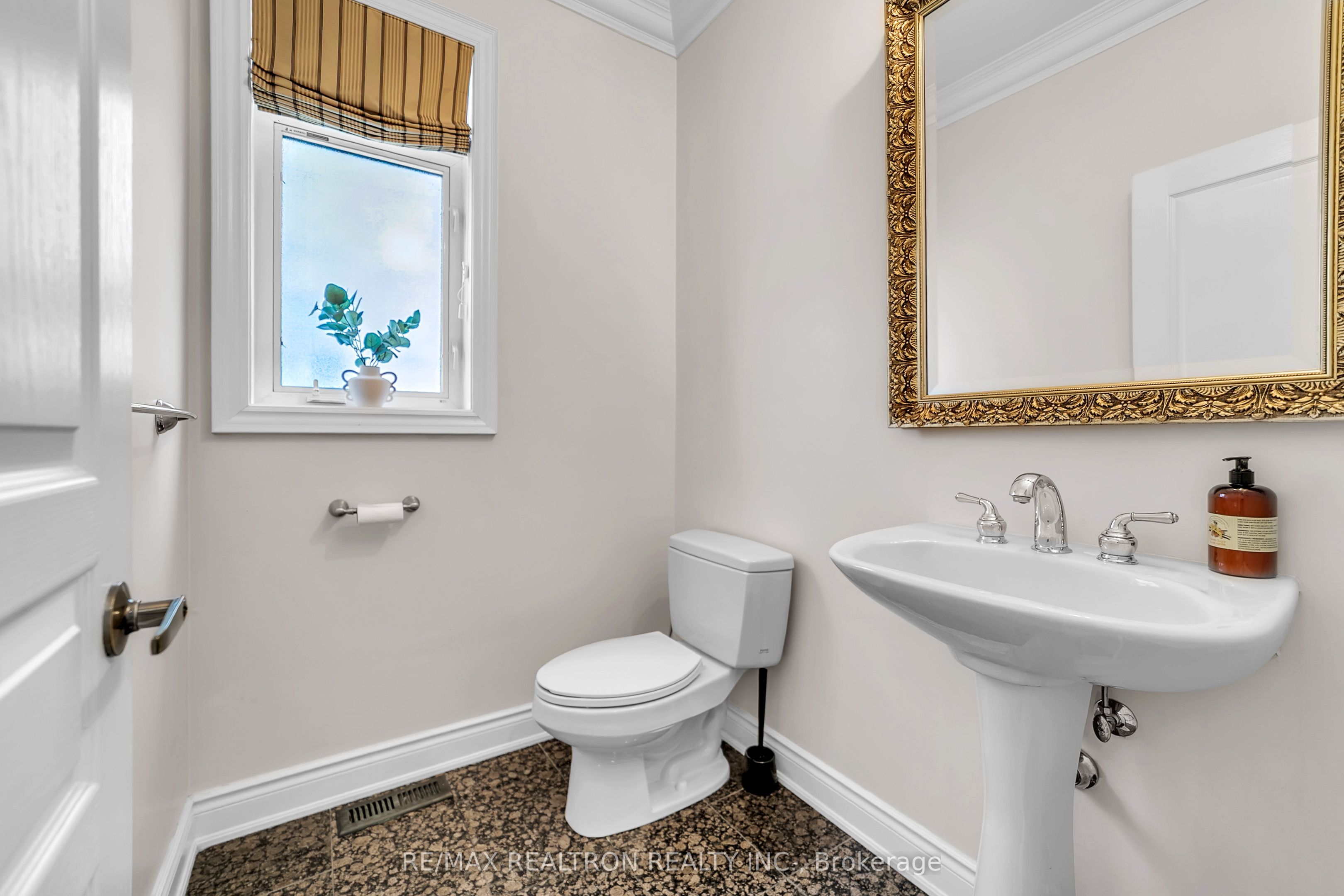20 Rock Elm Court, Vaughan, ON L6A 4C2 photo 4