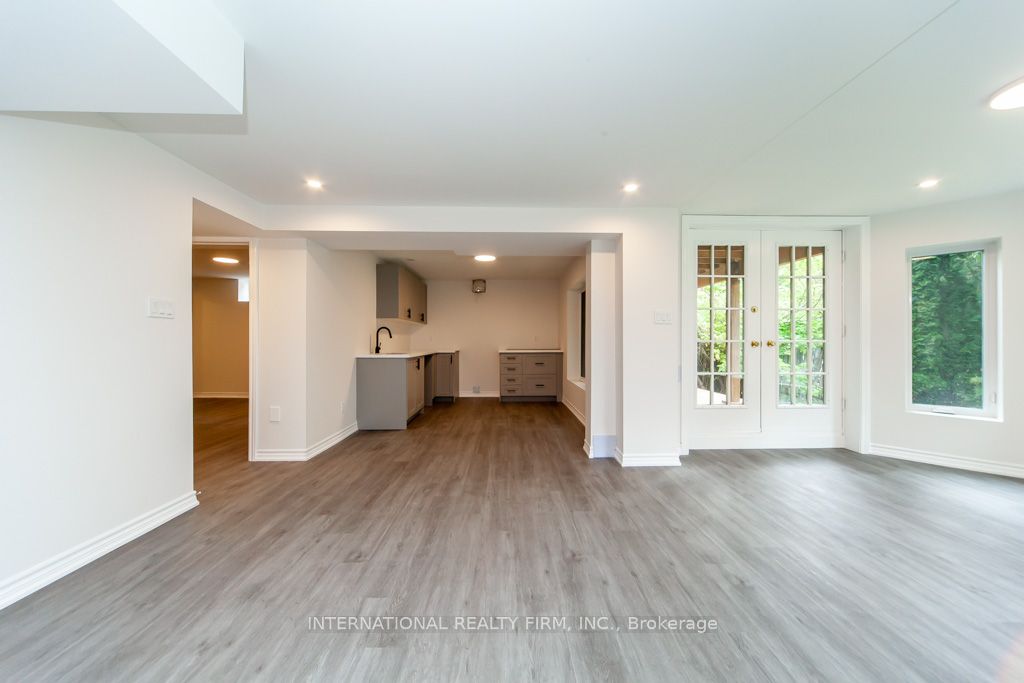 11 Coates Crescent Lower, Richmond Hill, ON L4E 2M3 photo 5