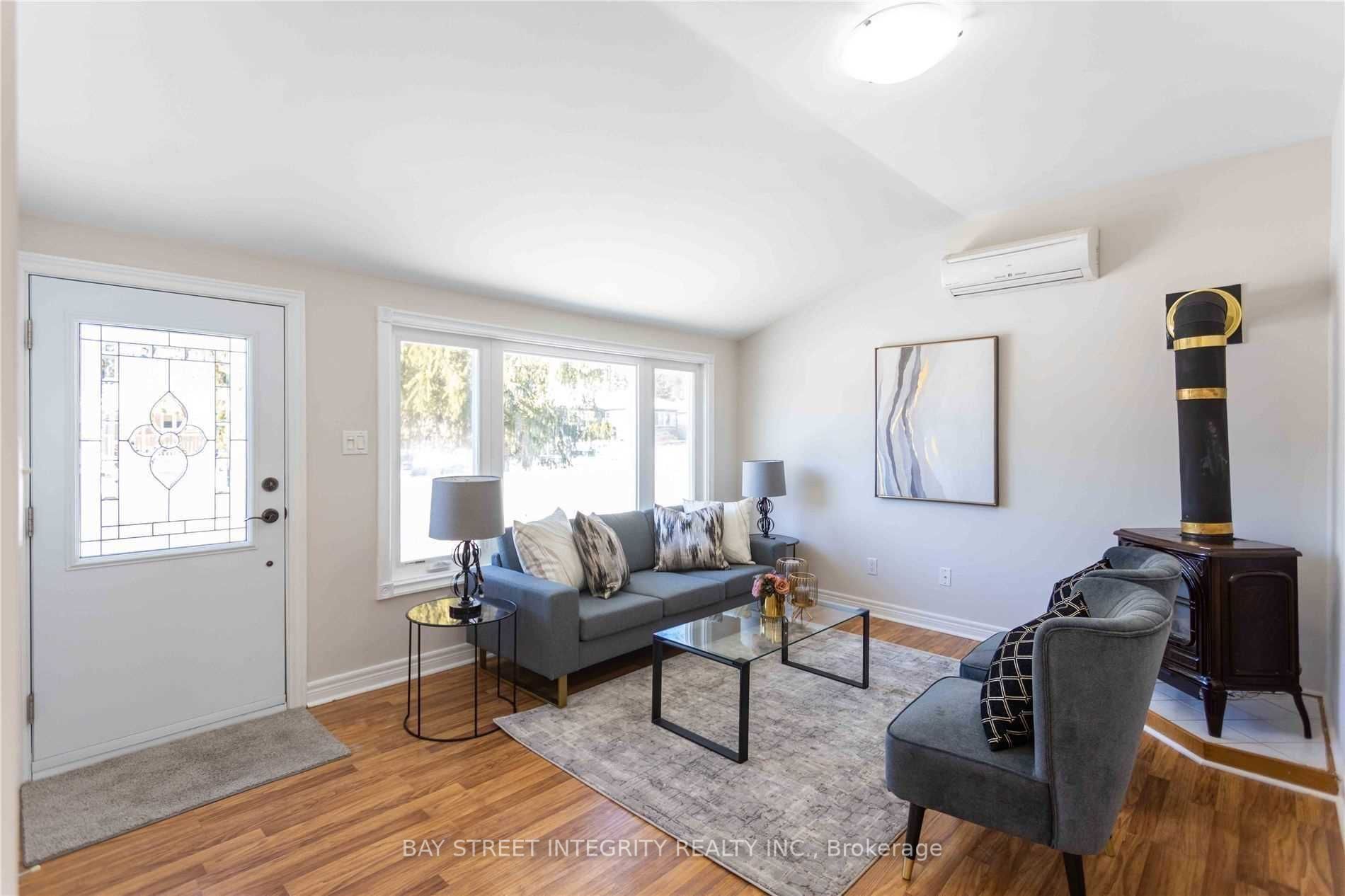 29 Balson Boulevard, Whitchurch-Stouffville, ON L4A 7X3 photo 2