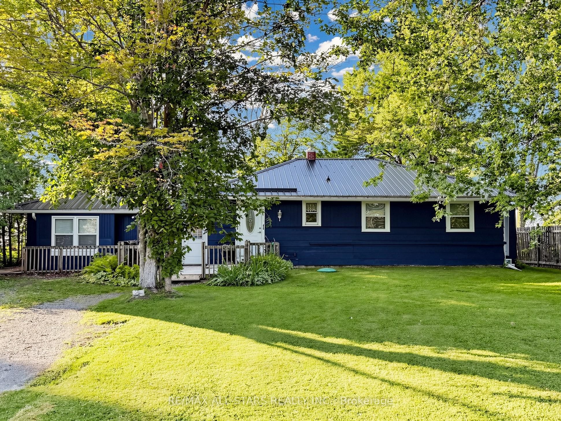 62 Irving Drive, Georgina, ON L0E 1N0 photo 2