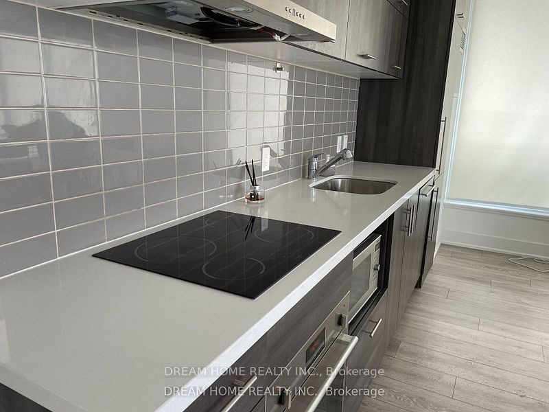 8081 Birchmount Road 1505, Markham, ON L6G 0G5 photo 3