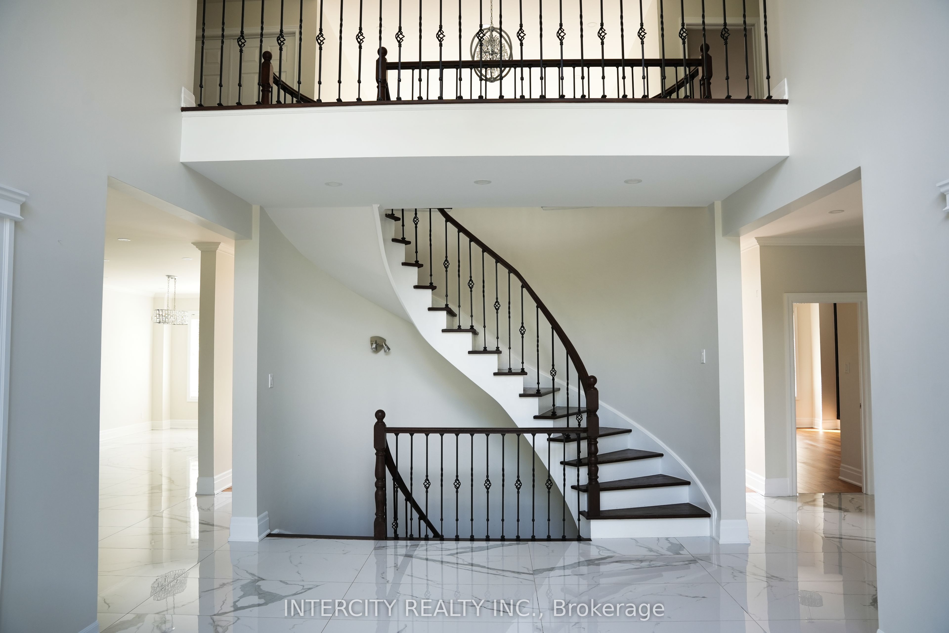 70 Belsite Court, Vaughan, ON L0J 1C0 photo 5