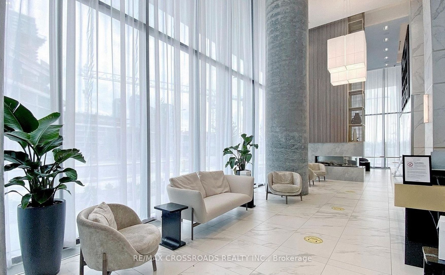 950 Portage Parkway 3003, Vaughan, ON L4K 0J7 photo 2