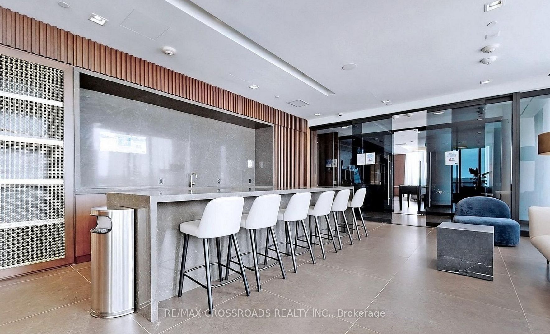 950 Portage Parkway 3003, Vaughan, ON L4K 0J7 photo 5