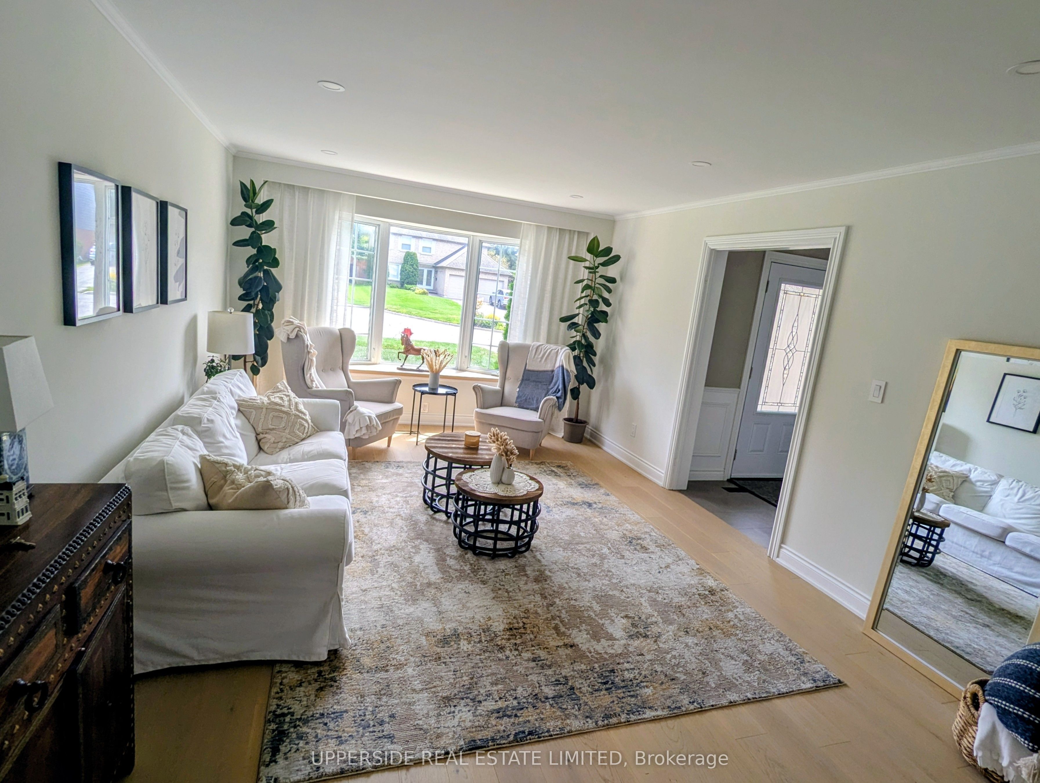 1055 Easthill Court, Newmarket, ON L3Y 5V4 photo 5