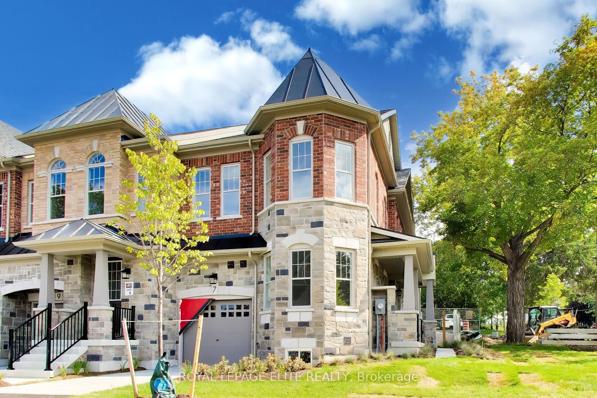 7 Dennison Street S, King, ON L7B 1G2 photo 2