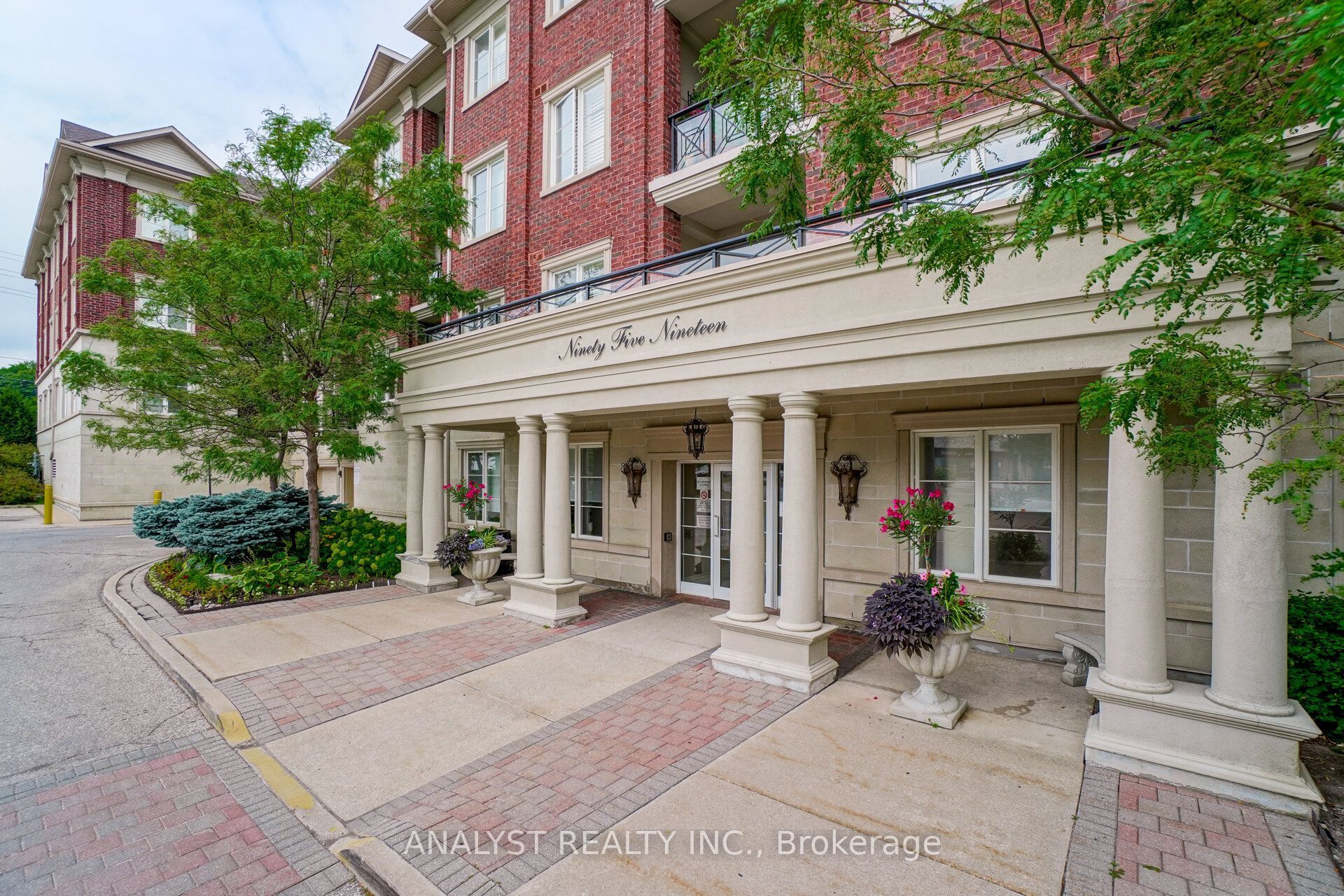 9519 Keele Street 221, Vaughan, ON L6A 4A2 photo 2