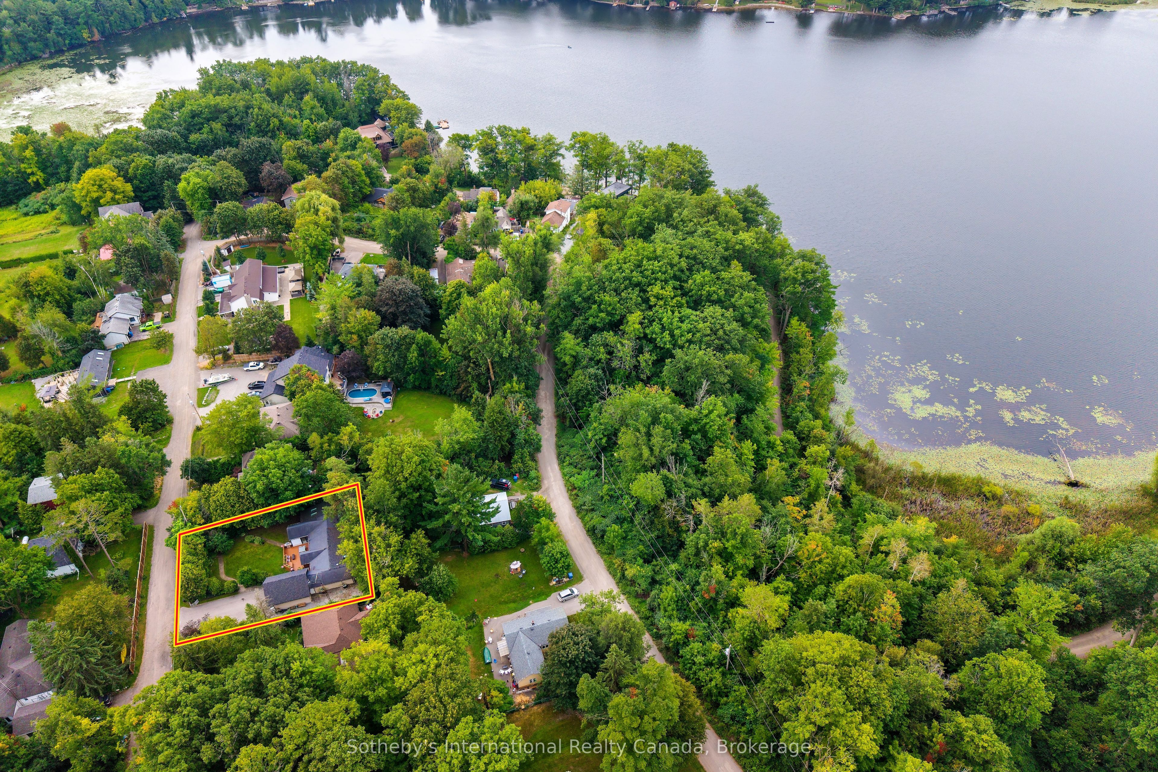 38 Hilltop Boulevard, Whitchurch-Stouffville, ON L0H 1G0 photo 2