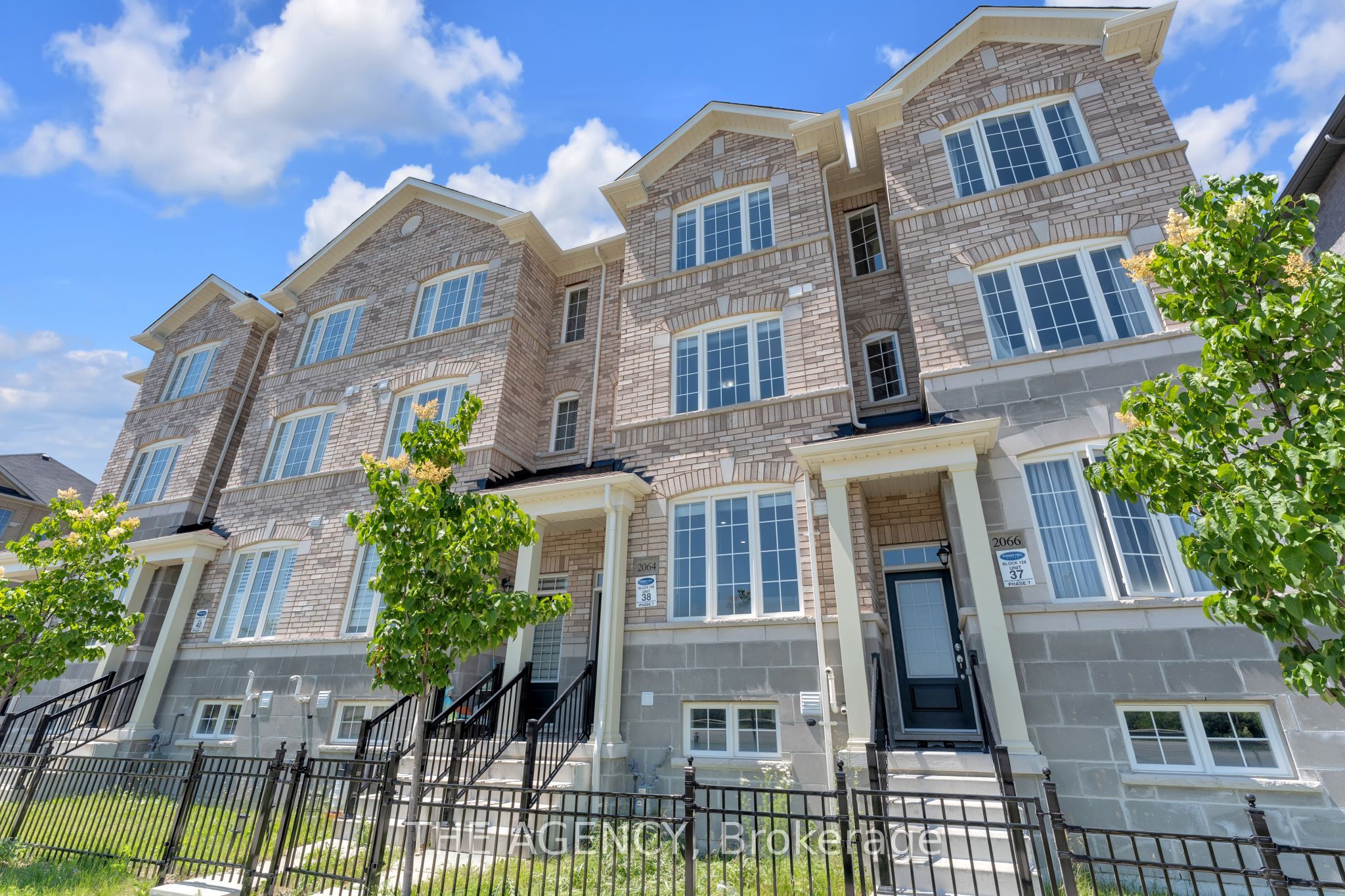 2064 Donald Cousens Parkway, Markham, ON L6B 0Z3 photo 3