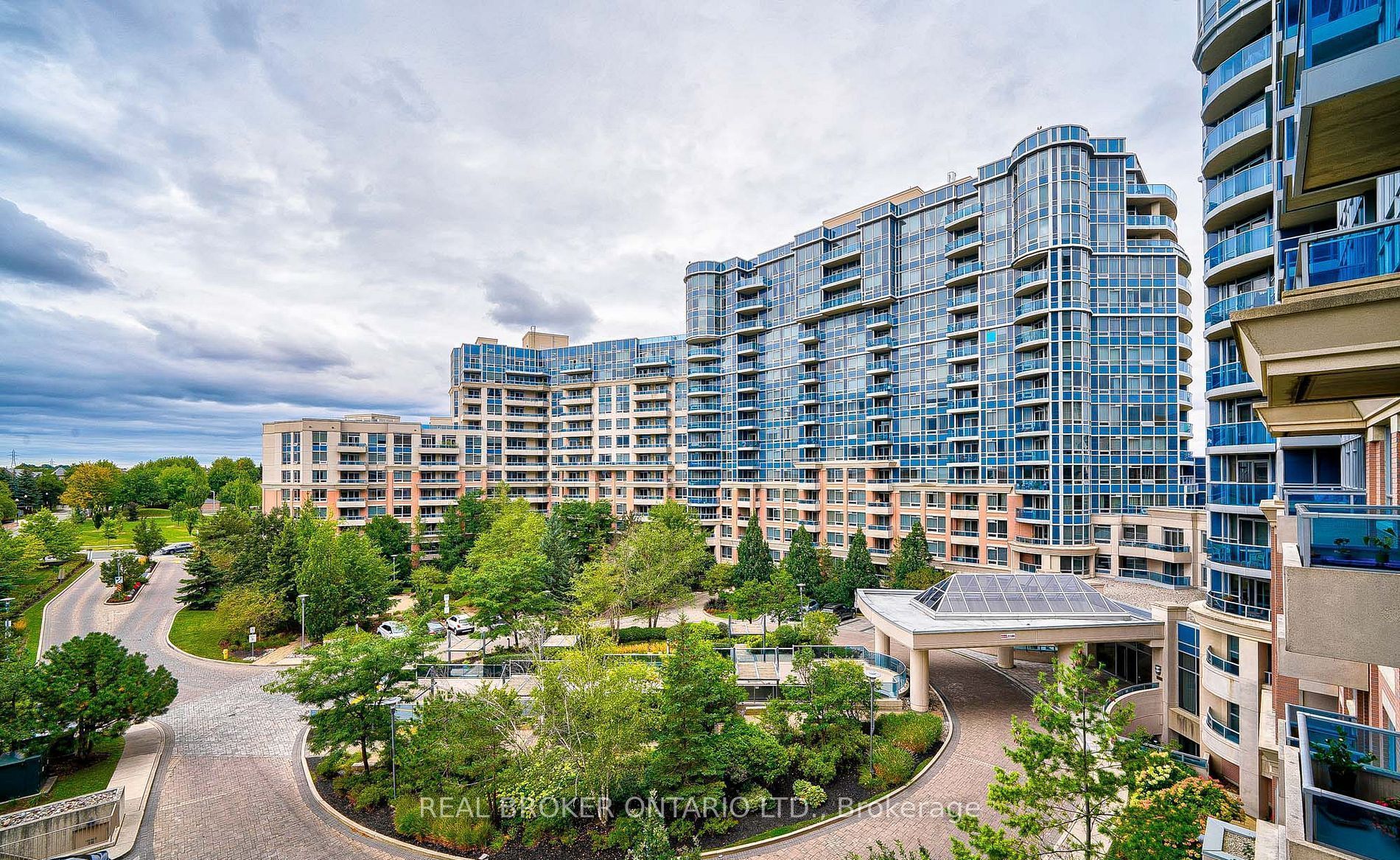 23 Cox Boulevard 971, Markham, ON L3R 7Z9