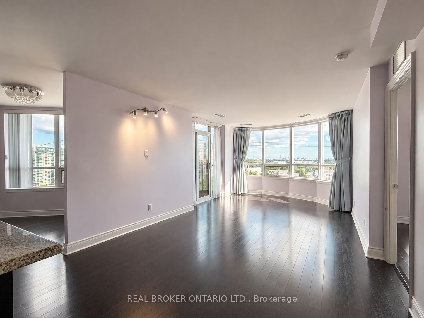 23 Cox Boulevard 971, Markham, ON L3R 7Z9 photo 2