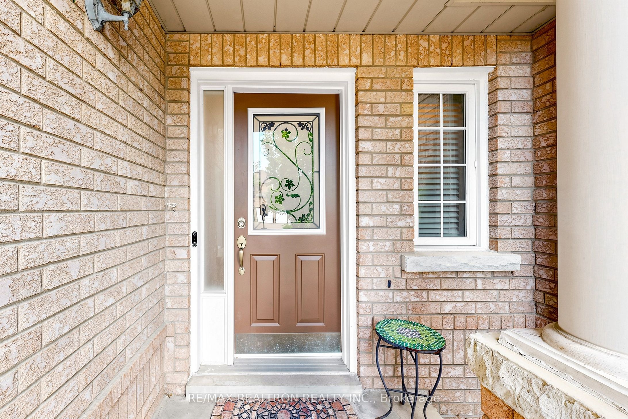 8A Casa Grande Street, Richmond Hill, ON L4S 1R5 photo 3