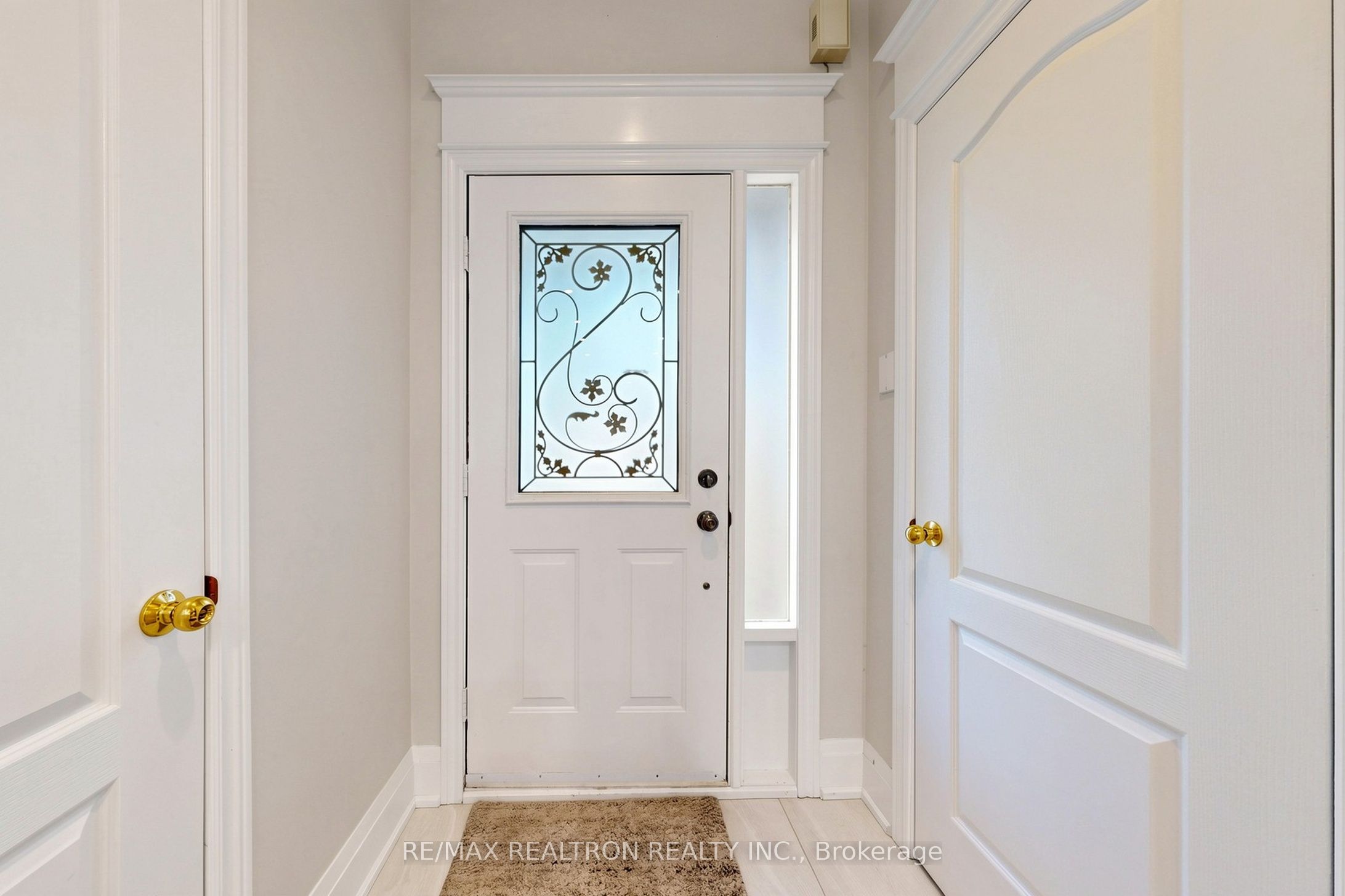 8A Casa Grande Street, Richmond Hill, ON L4S 1R5 photo 4