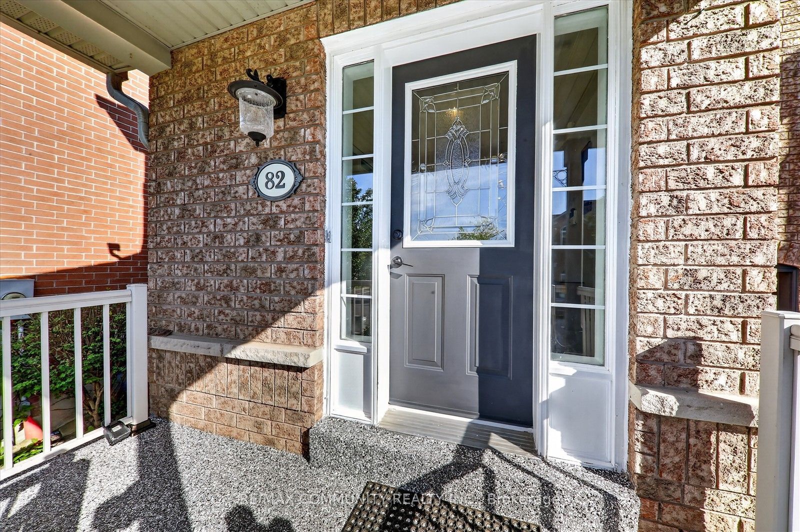 82 Burgess Crescent, Newmarket, ON L3X 2T8 photo 4