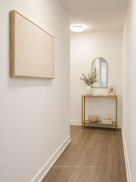 8888 Yonge Street 322, Richmond Hill, ON L4C 6Z1